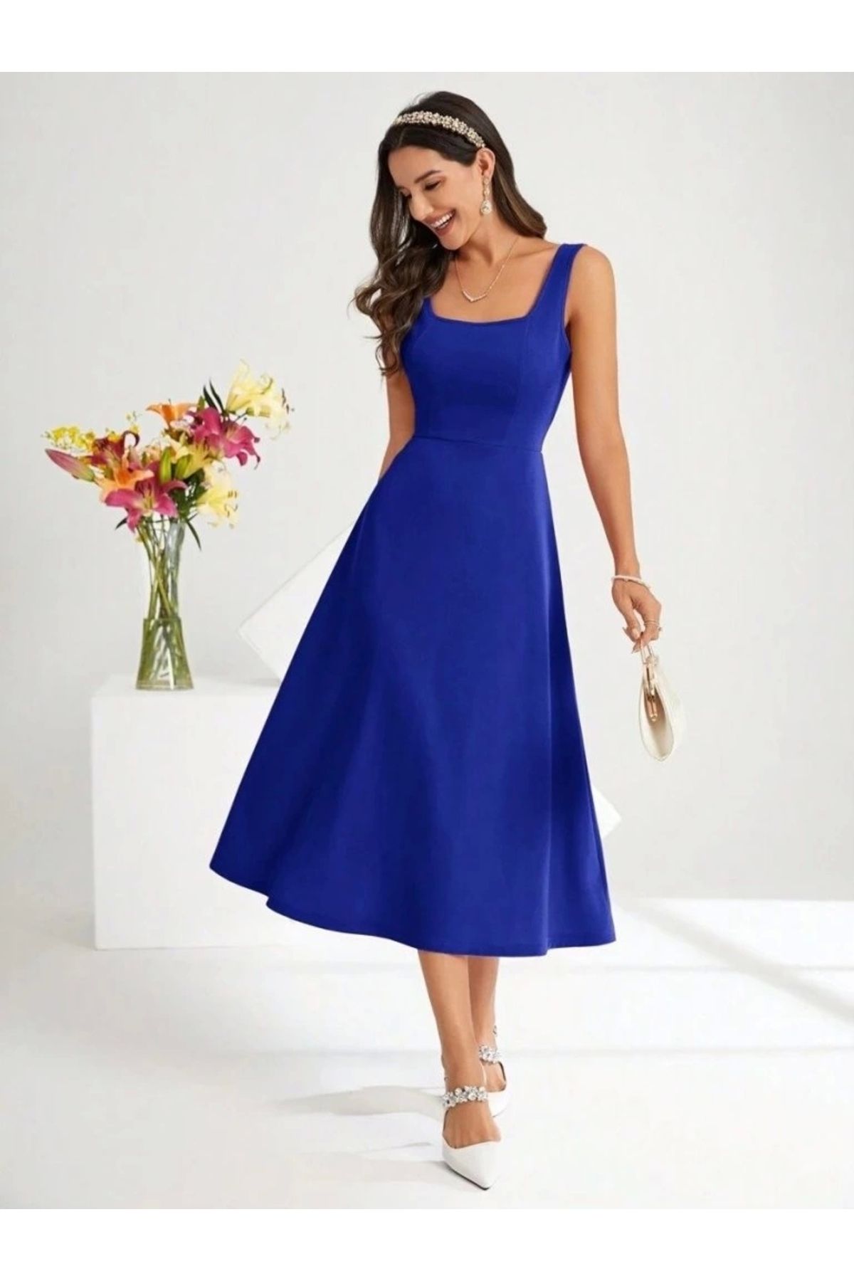 Butik Kadın Askılı Kare Yakalı Midi Ithal Krep Elbise