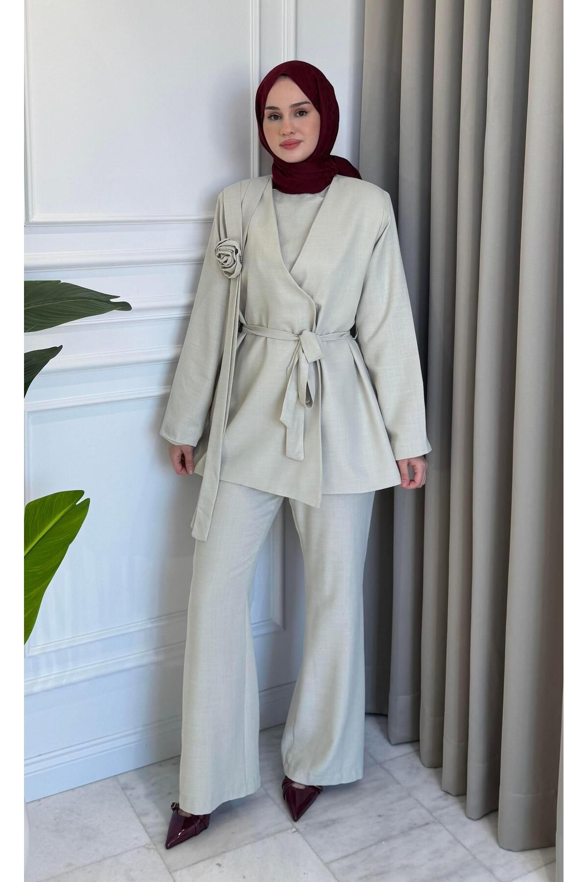 Beige Store Gül Detaylı Blezar Takım Taş