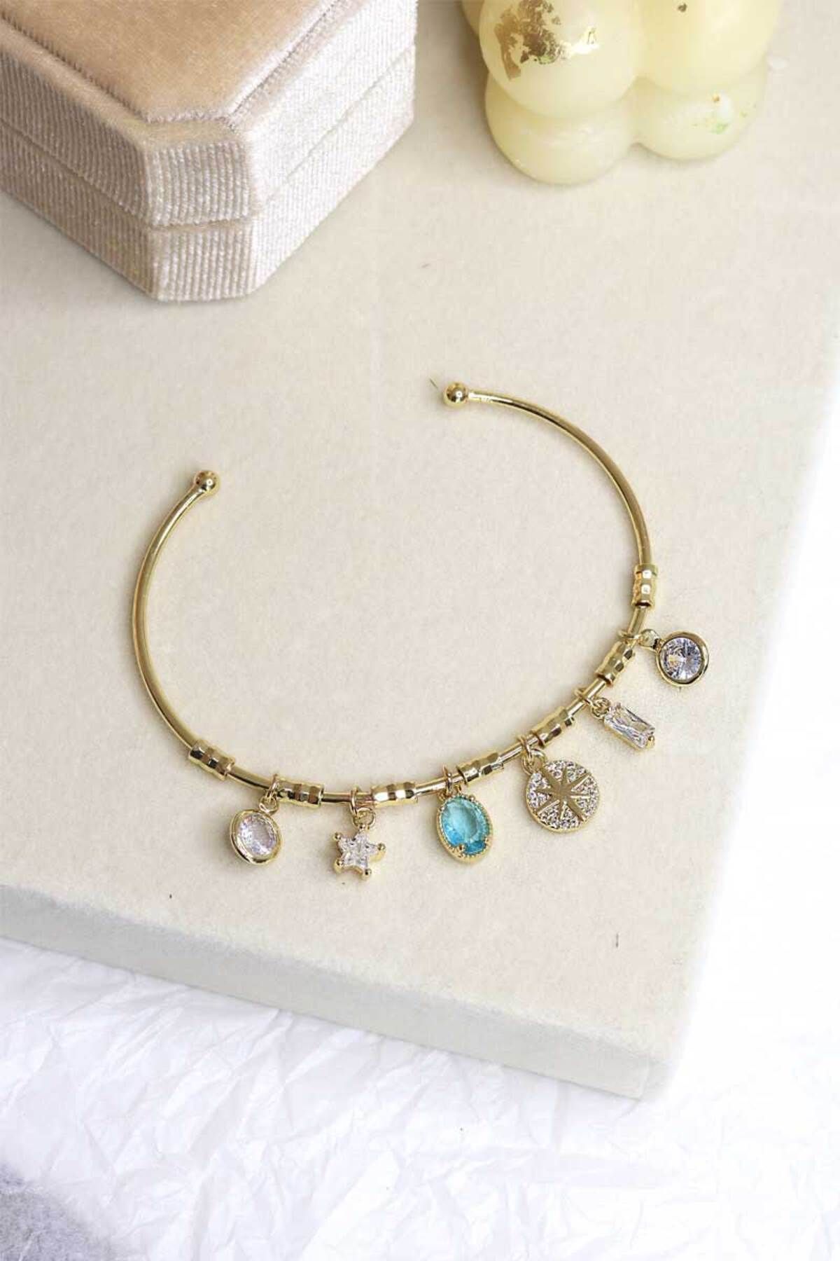 DHARMONYCO Pirinç Gold Sallantılı Charm Bileklik