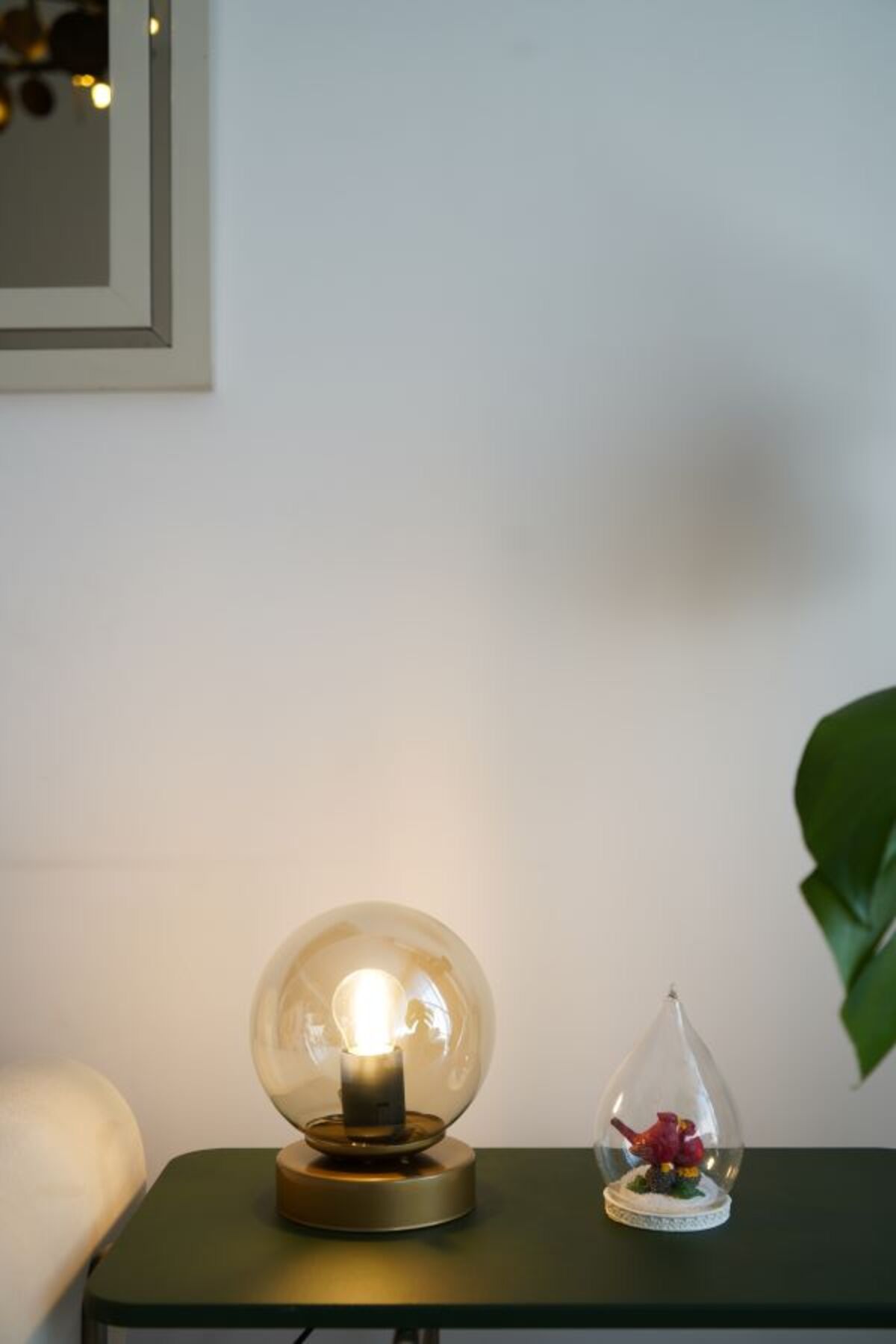 retro home design Eskitme Metal Ayaklı Bal Camlı Elektrik Aksanlı Masa Lambası Salon Yatak Odası Pratik Kullanım