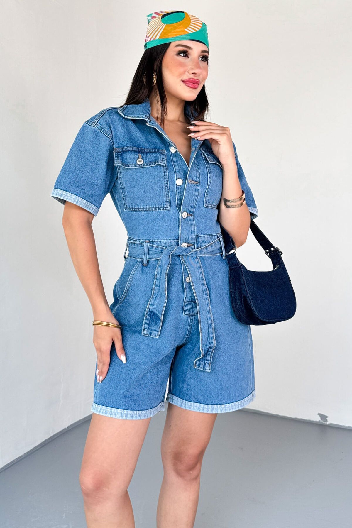 Cappmoda ELB-01804 Mavi Kısa Kollu Cep Detaylı Düğmeli Denim Şort Tulum