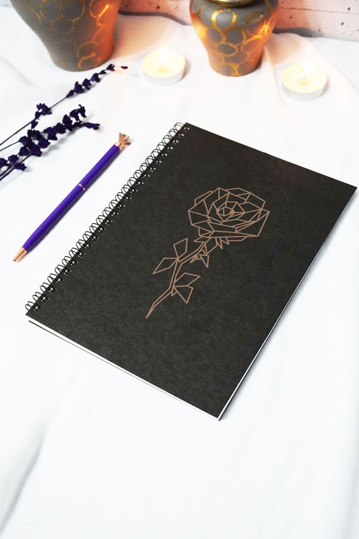 markcat A5 Gül Temalı Siyah Kraft Kapaklı Defter - Çizgisiz Defter - 60 Yaprak (120 SAYFA) 15x21 Cm