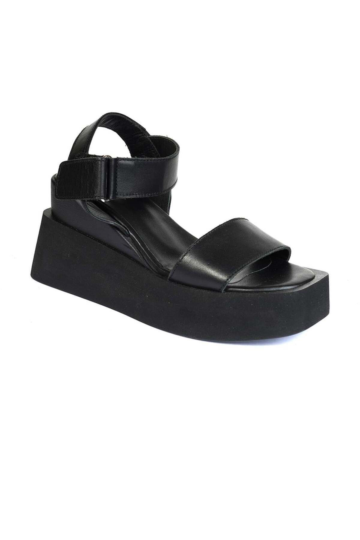 Greyder 50731 Kadın Siyah Hakiki Deri Fashion Sandalet