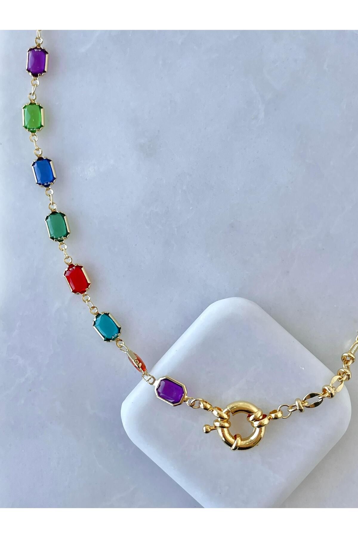 Seda Bijuteri Çelik Renkli Kristal Taşlı Önden Kilit Kolye Gold