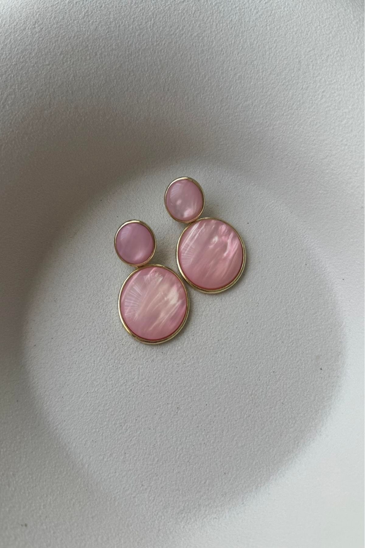 Orvix Accessories KARARMAZ ÇELİK GÖRÜNÜMLÜ PEMBE KADIN KÜPE ABİYE KÜPE YAZLIK KÜPE VİNTAGE KÜPE