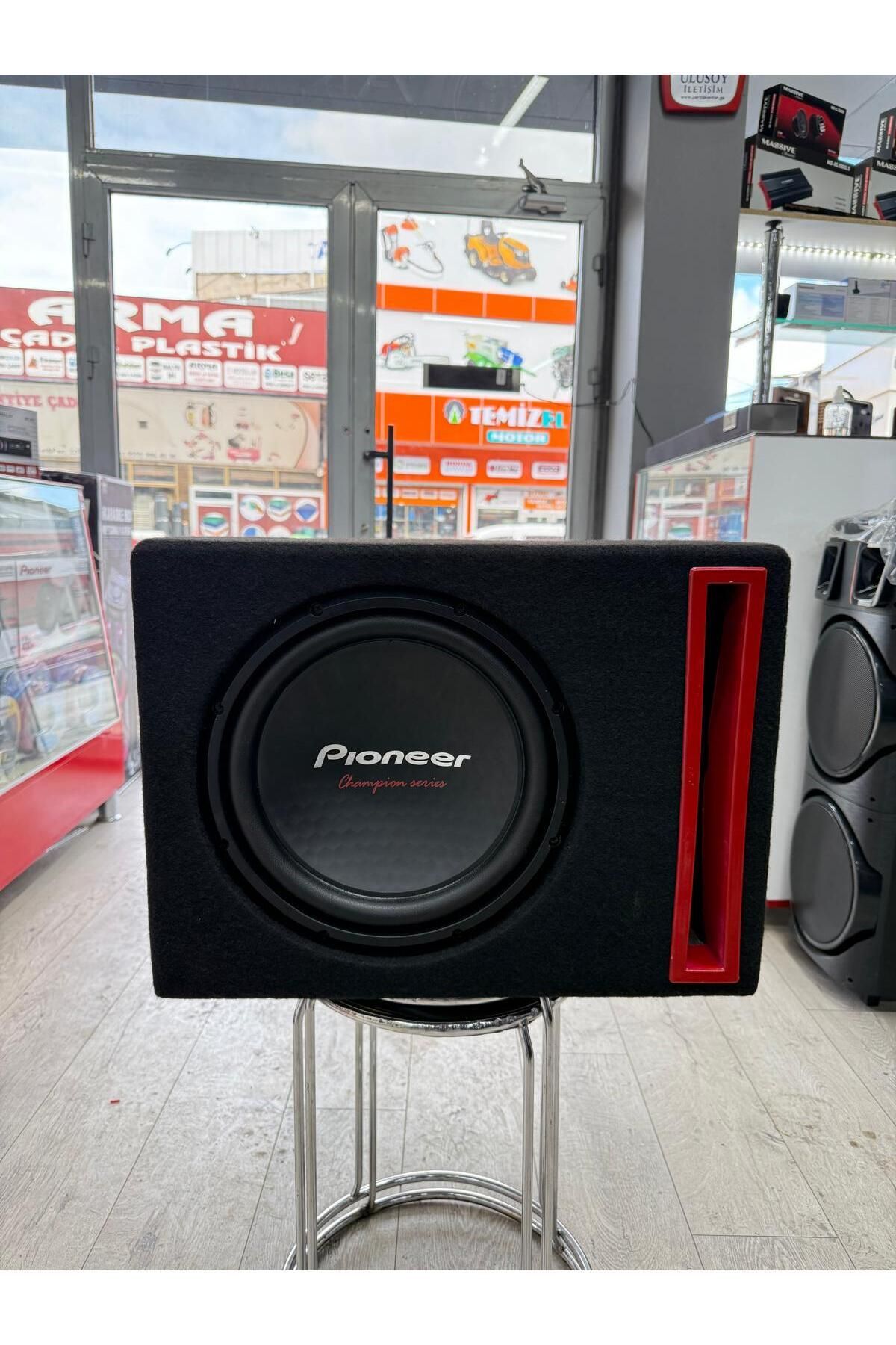 Pioneer Ts-W312S4 L Port Kabinli Profesyonel 1600Wat 500W Rms 30 Cm Subwoofer Bas