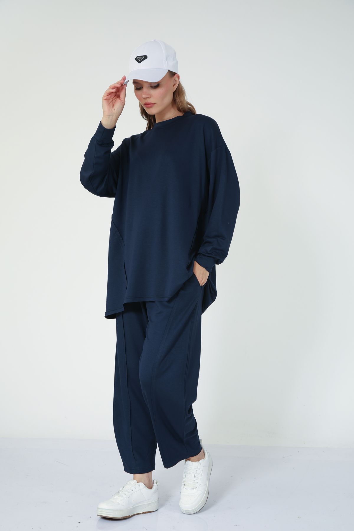 Suede Style 5251 - Şık, Rahat, İnce Pantolon-Sweatshirt Kadın Takımı