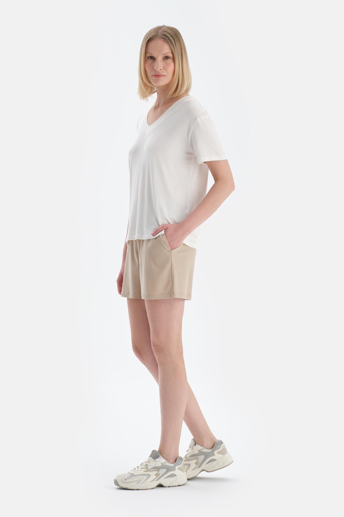 Dagi-Stone Waist Drawstring Shorts 3