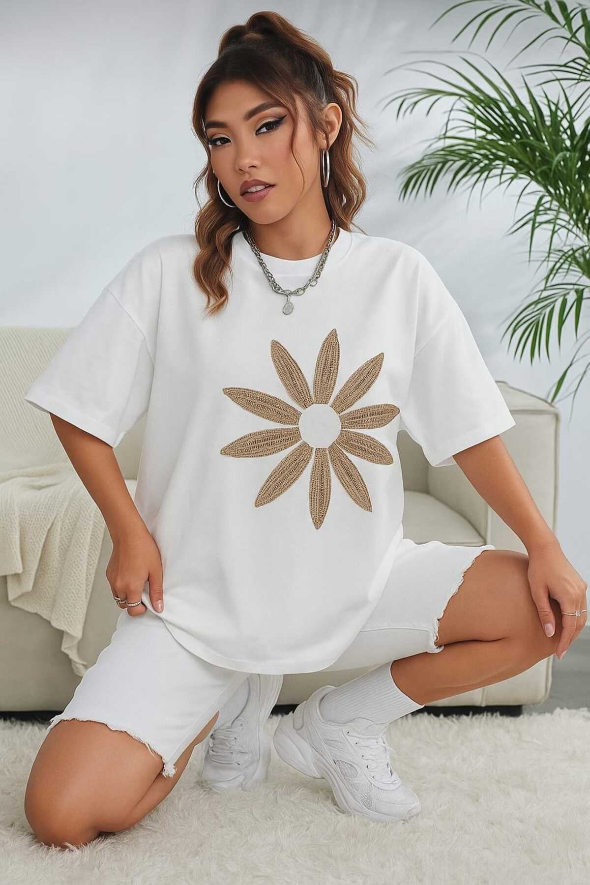 TekTarzz Çiçek BASKILI Şık Trend Tasarımlı Tshirt