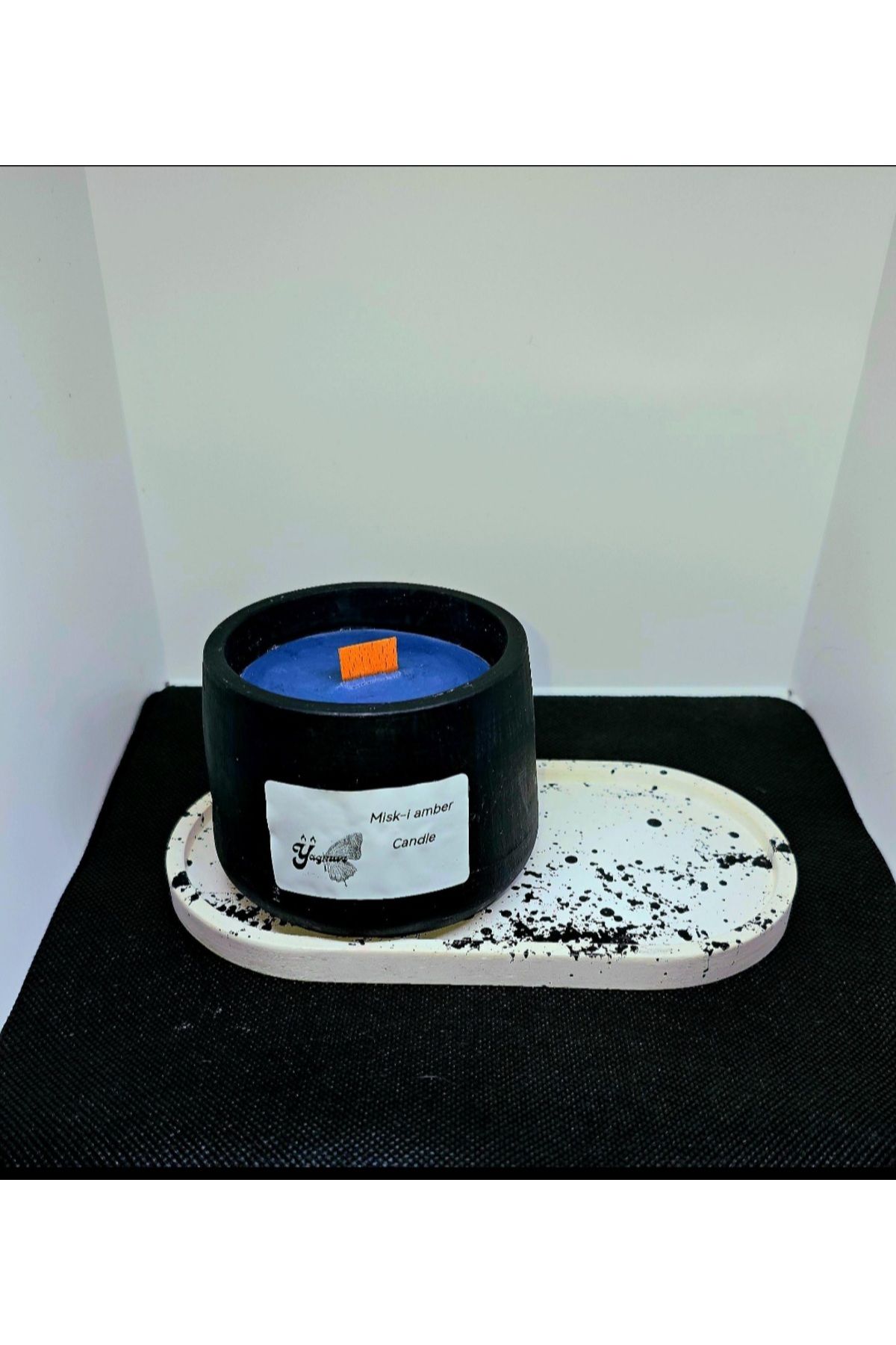 yağmur candle Misk-i Amber Kokulu Beton Mum ve Mermer Desenli Tepsi – Ahşap Fitilli, Dekoratif Aromaterapi Seti