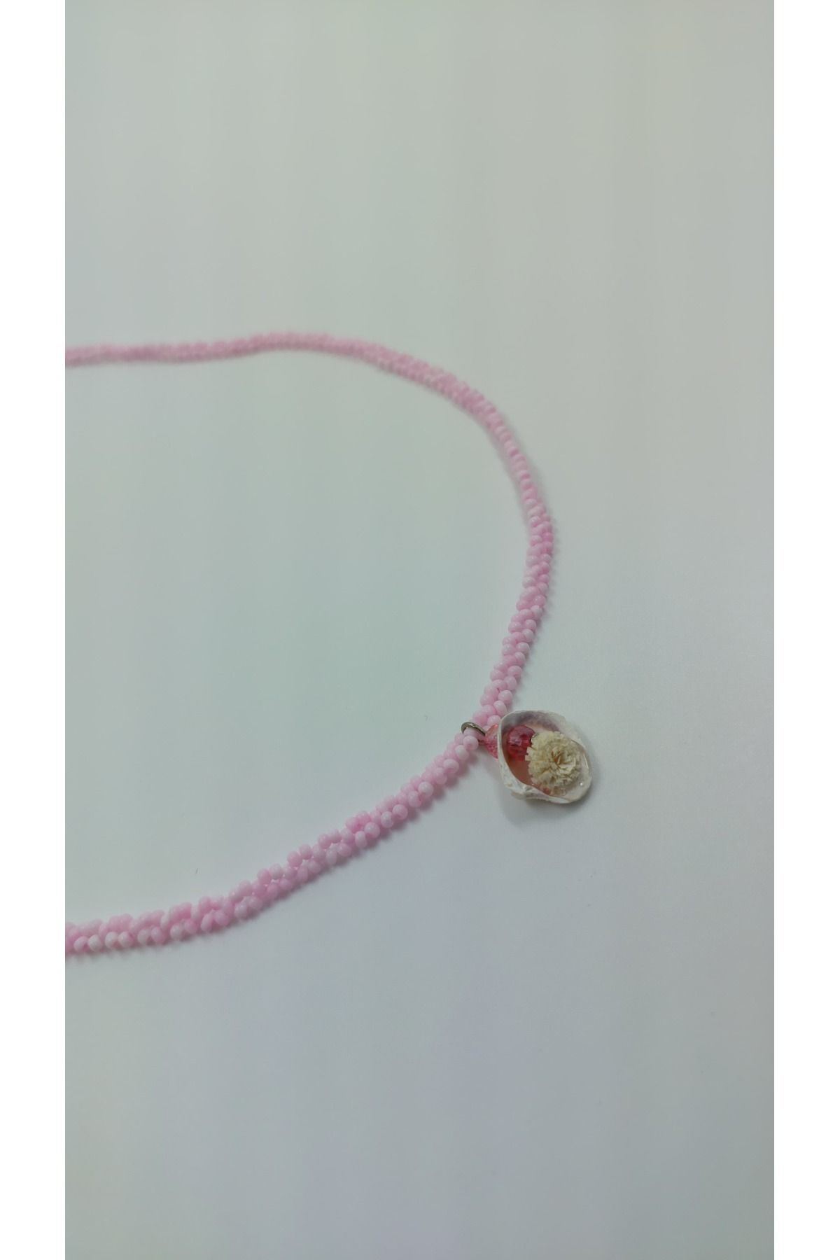 R G Handmade Design Deniz Çiçeği Quilling Kabuk Kolye – El Yapımı Kum Boncuk & Quilling Detaylı