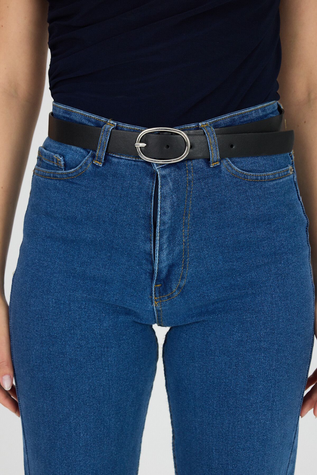 Rays Siyah Oval Tokalı Gümüş Detaylı Kemer 429