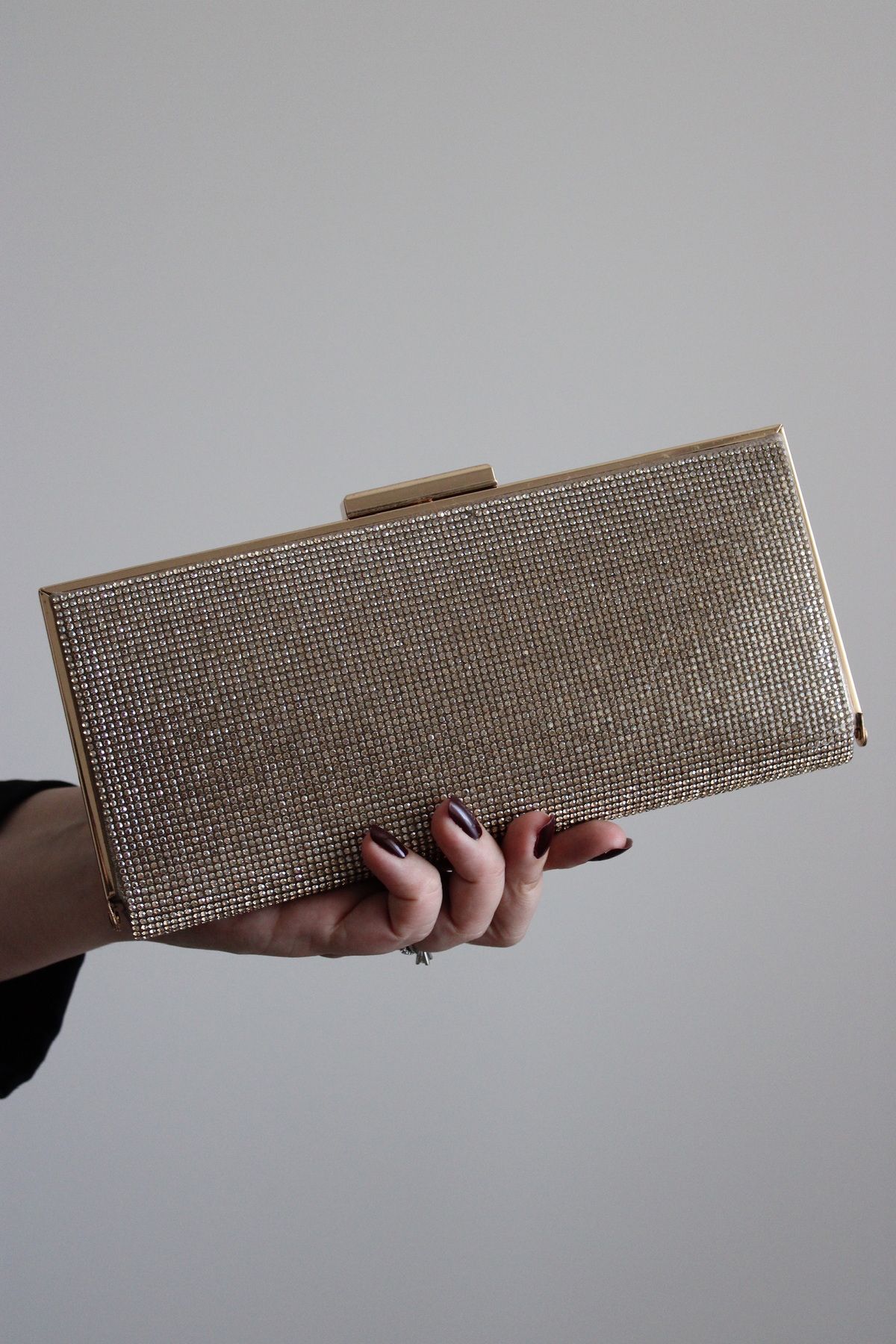 mossi Altın Rengi Taşlı Zincirli Abiye Çanta Clutch Portföy Çanta