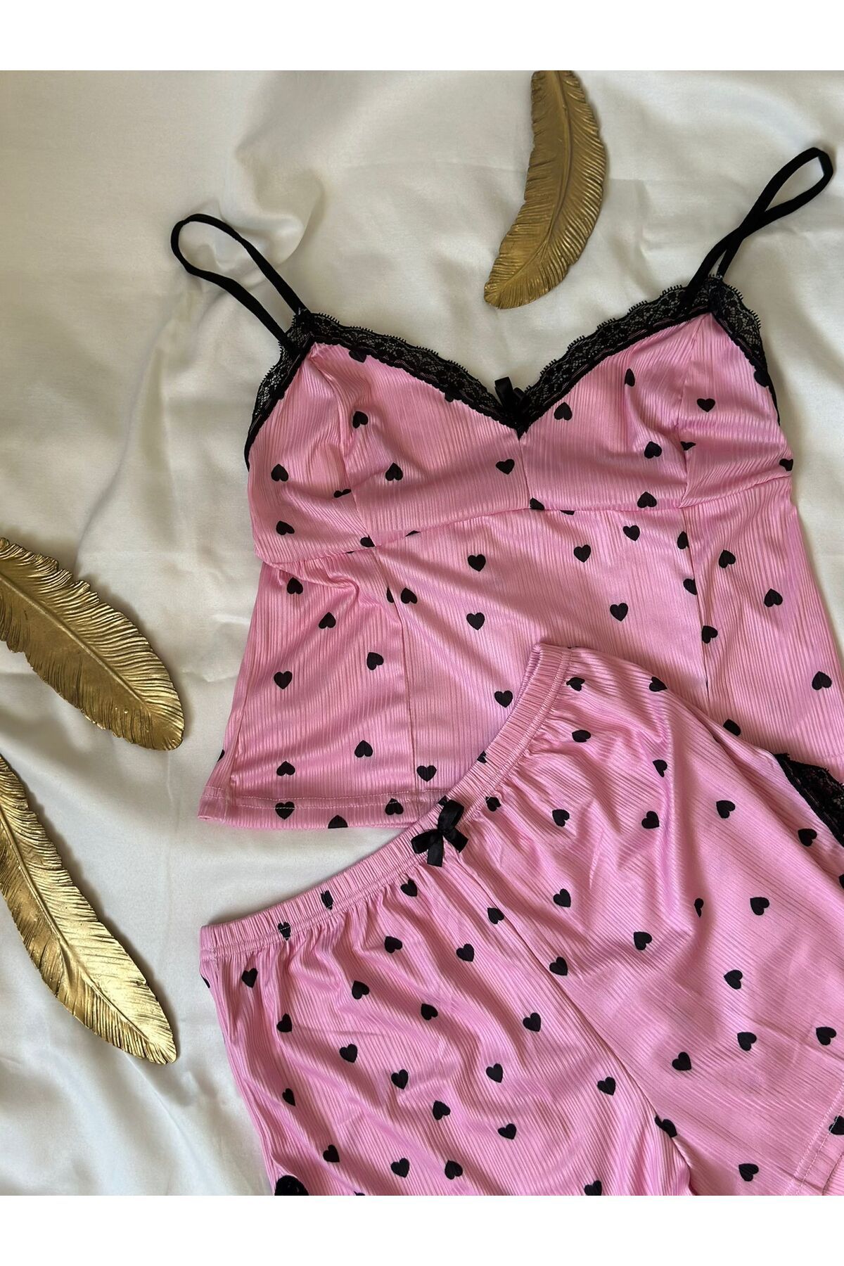 kiss me Pembe Siyah Kalpli Fiyonklu Likralı Şortlu İkili Takım