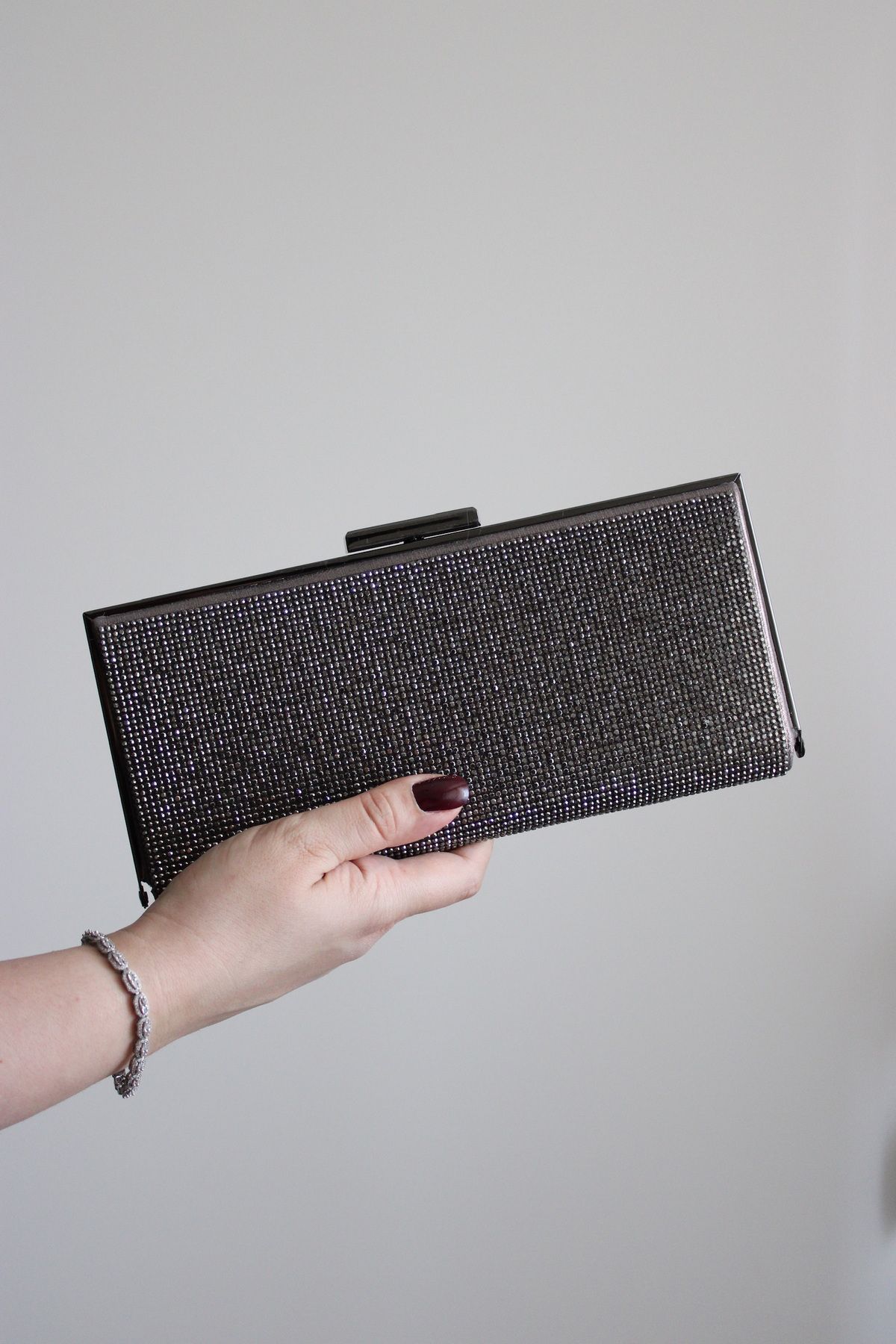 mossi Platin Rengi Taşlı Zincirli Abiye Çanta Clutch Portföy Çanta