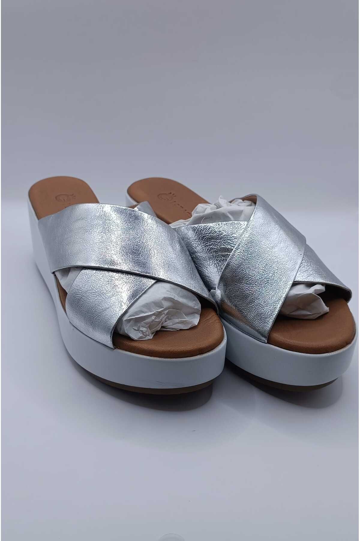 İDOL SHOES HAKİKİ DERİ KADIN ÇAPRAZ BANTLI TERLİK