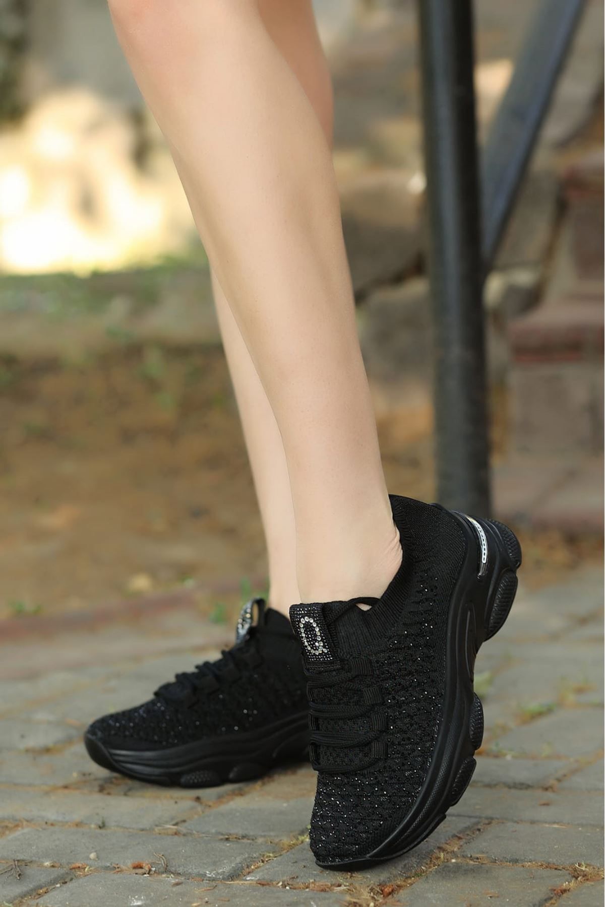 LEYDİ SHOES Siesta Siyah Taş Detaylı Triko Spor Ayakkabı