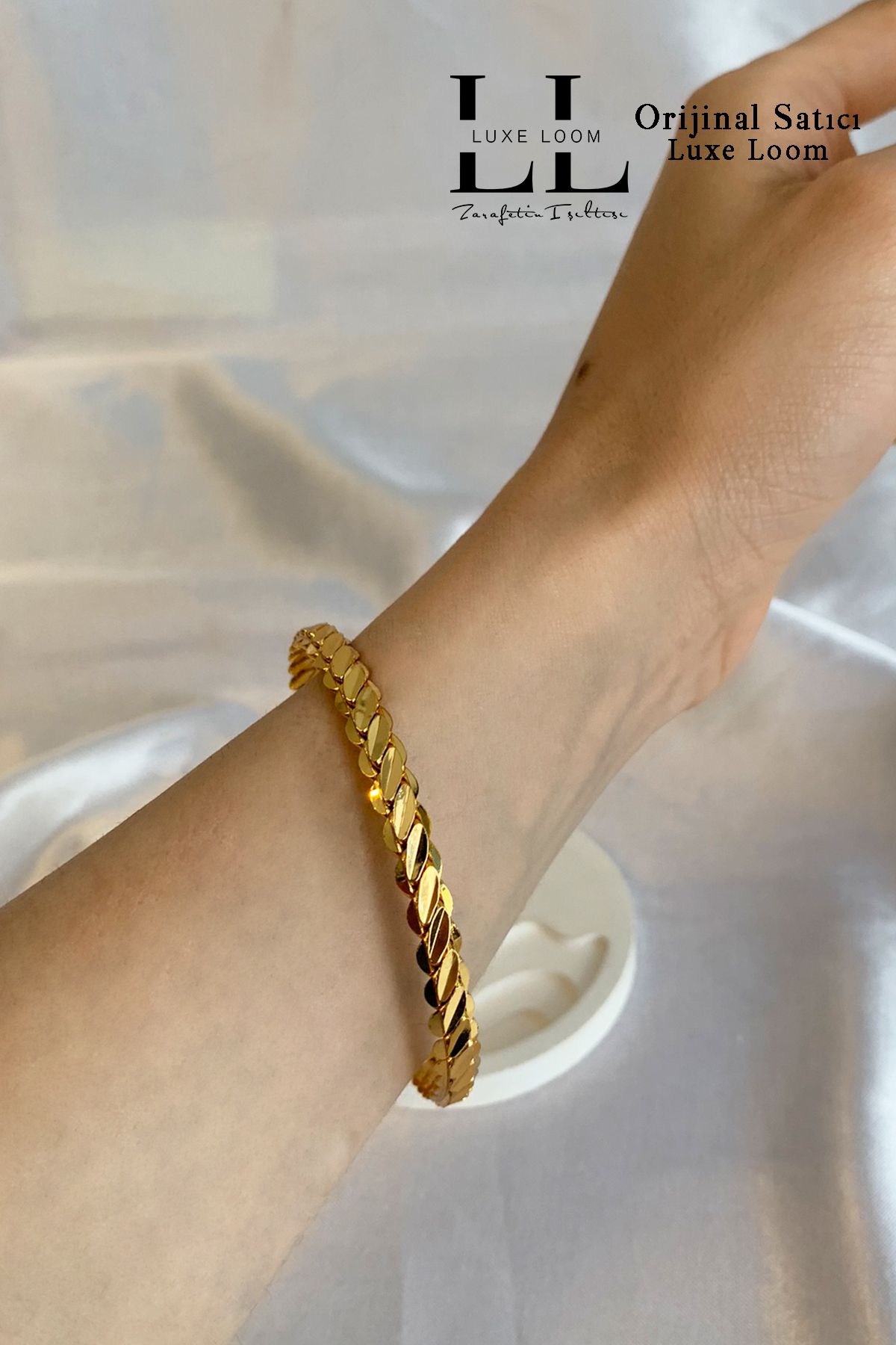 Luxe Loom Zarafetin Işıltısı Kadın Kararmayan Gold Renk Burma Bilezik