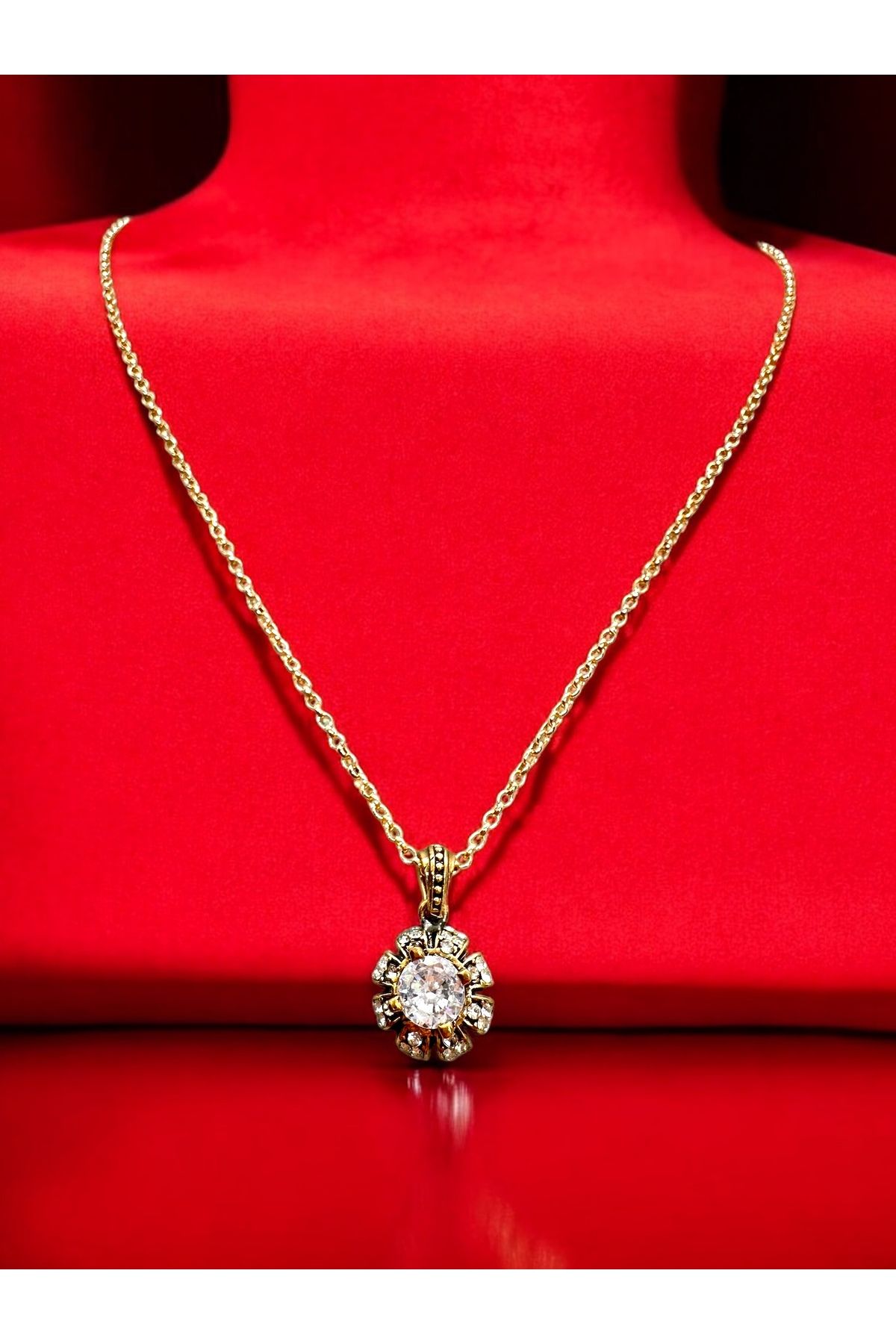 FUYA JEWELLERY Zirkon Taşlı Yuvarlak Kolye