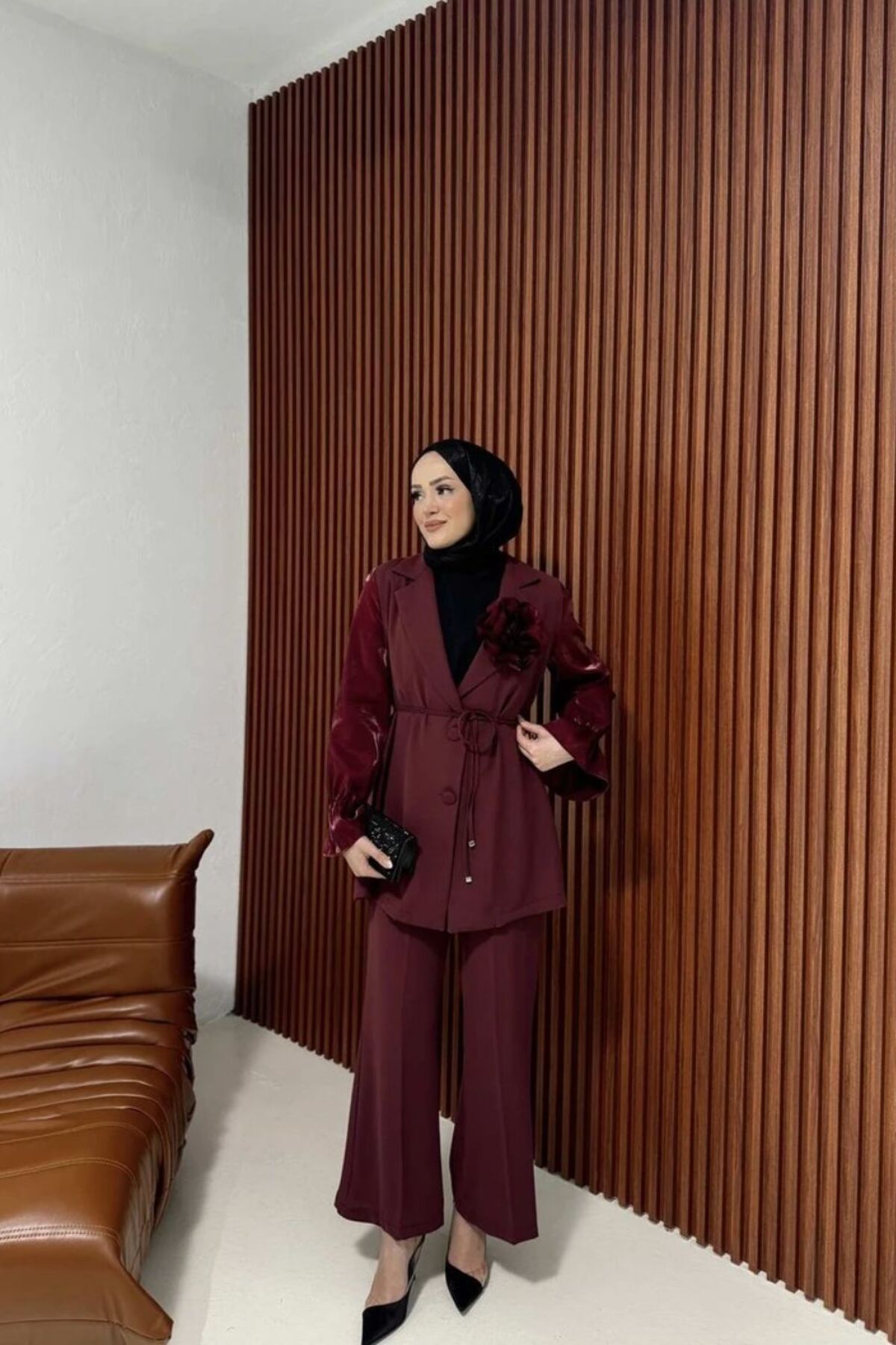 DEMET Sıla Gül Broşlu Ceketli Takım