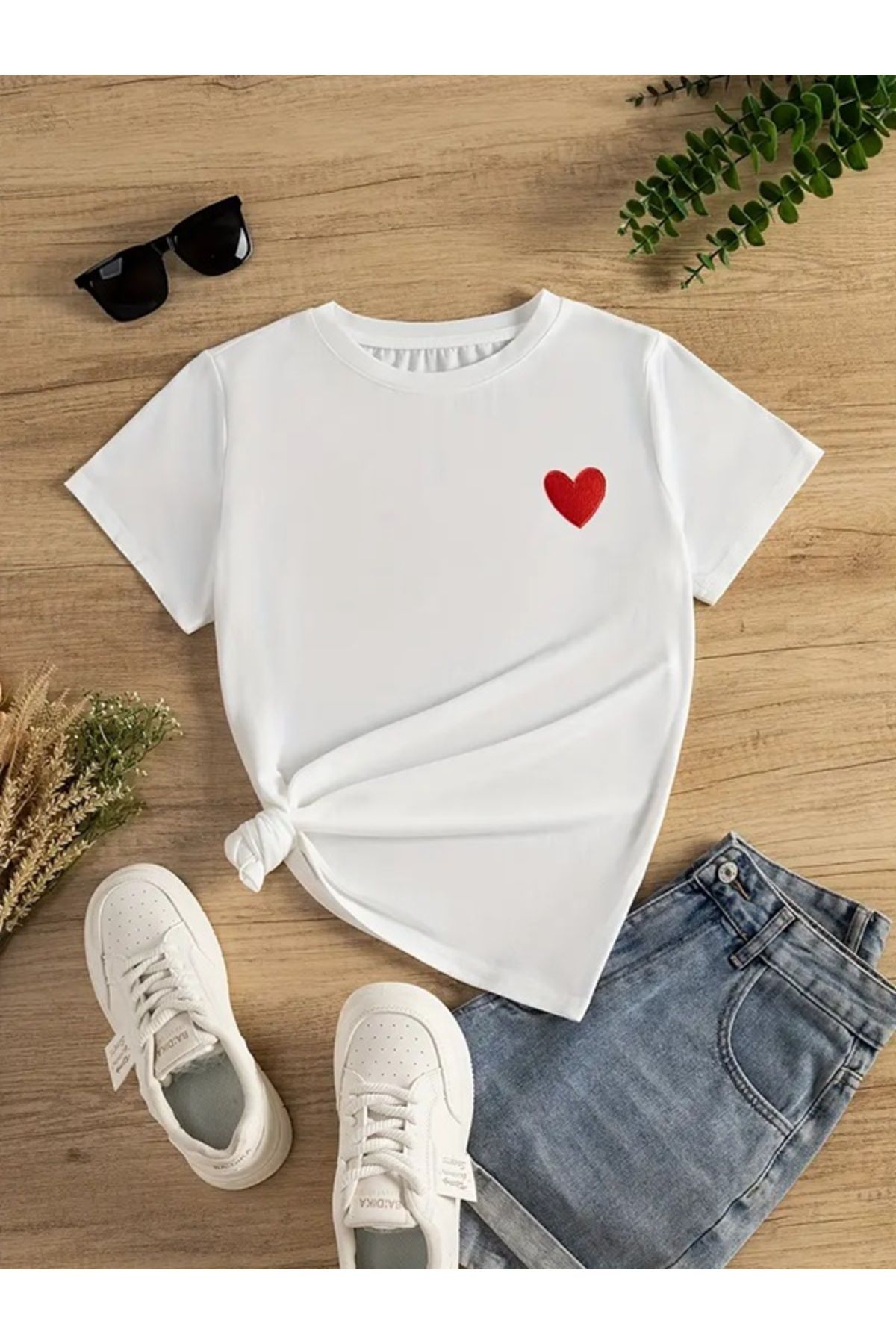 EXPECTED Unisex Kalp Tasarım Baskılı Oversize Pamuklu, Rahat Kesim, Kısa Kollu, Yazlık ,Günlük Şık T-shirt