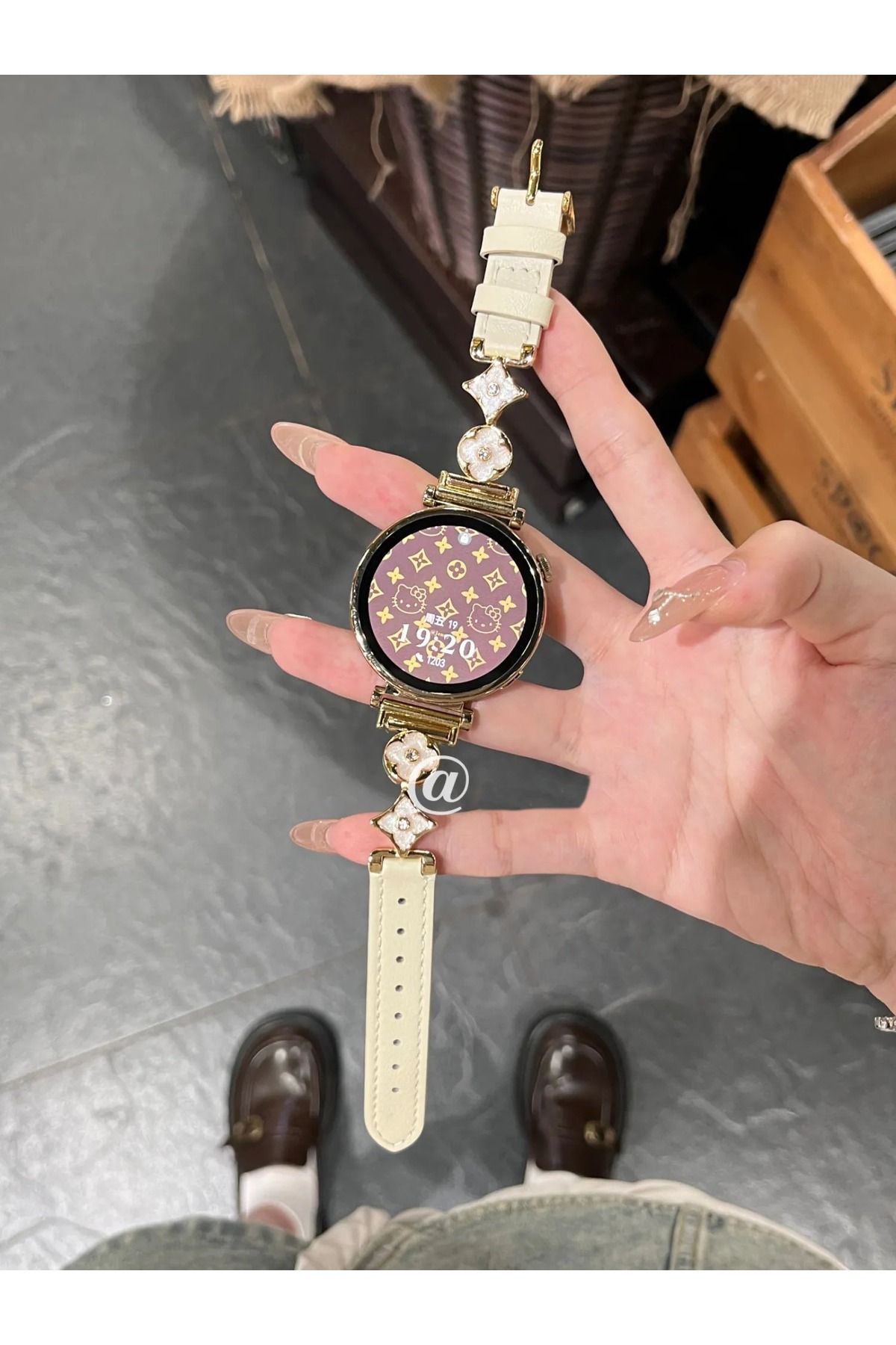 Alstrap Samsung Galaxy Watch 7 6 5 4 Fe Uyumlu Deri ve İnci Detaylı Kordon Kayış