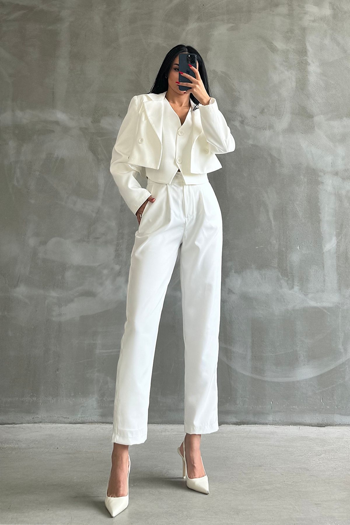 OKSOCOLLECTİON BEYAZ YELEK CROP CEKET PANTOLON TAKIM