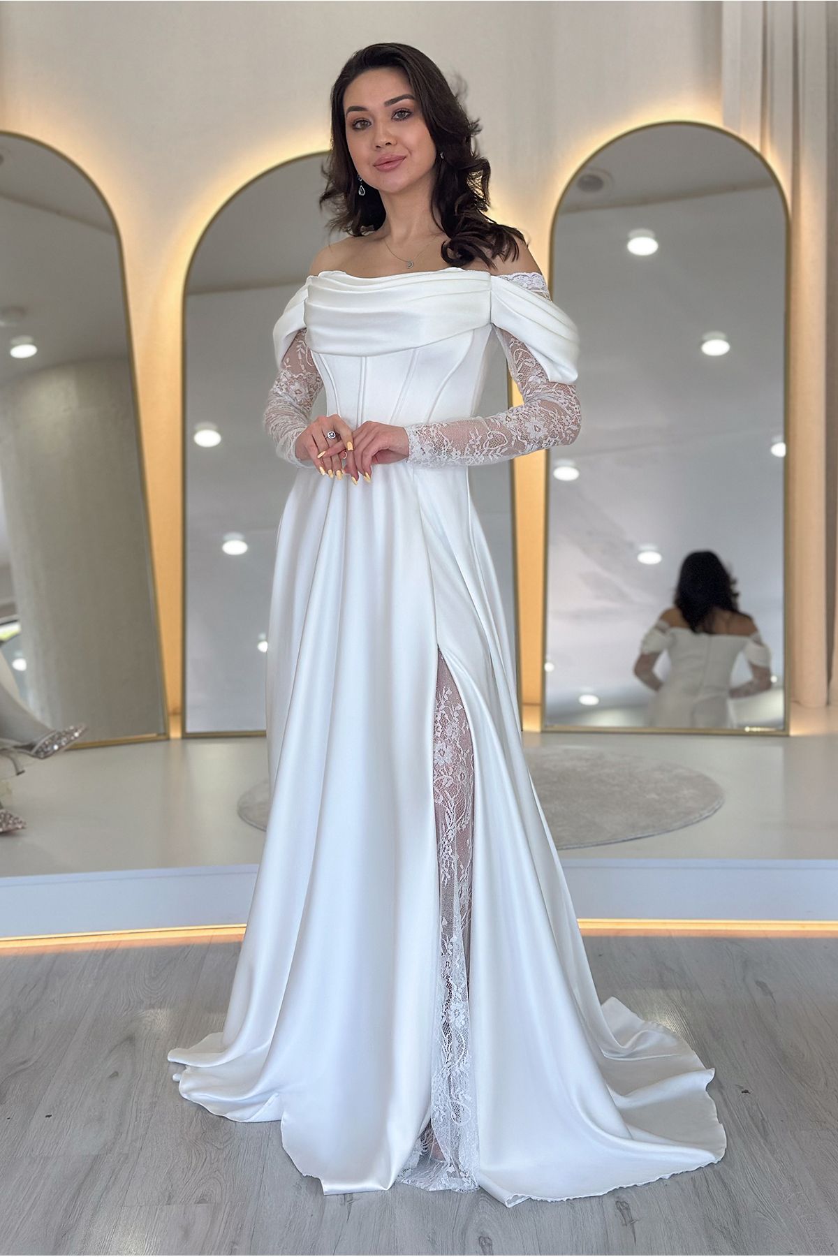 thezkscom Beyaz Kayık Yaka Dantel Detaylı Düşük Omuz Saten Nikah Abiye Elbise