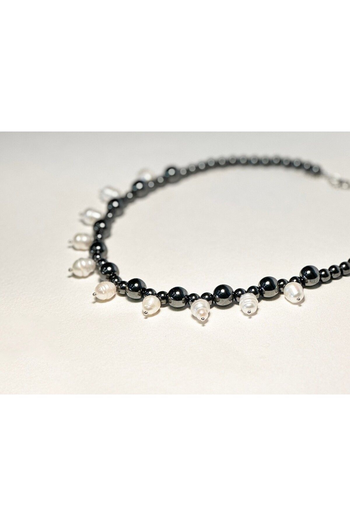 BlackCraft İNCİLİ HEMATİT KOLYE