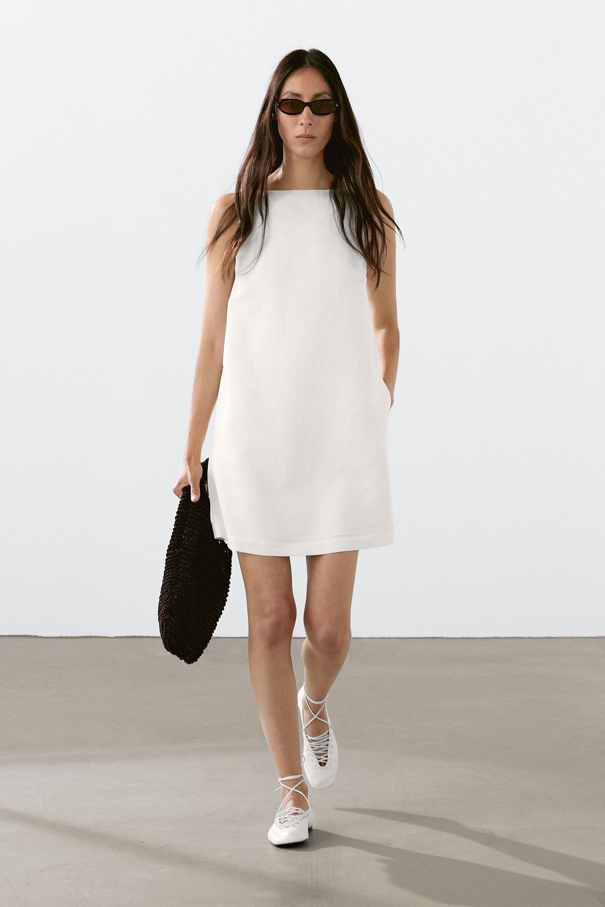 Massimo Dutti Dökümlü keten karışımlı mini elbise