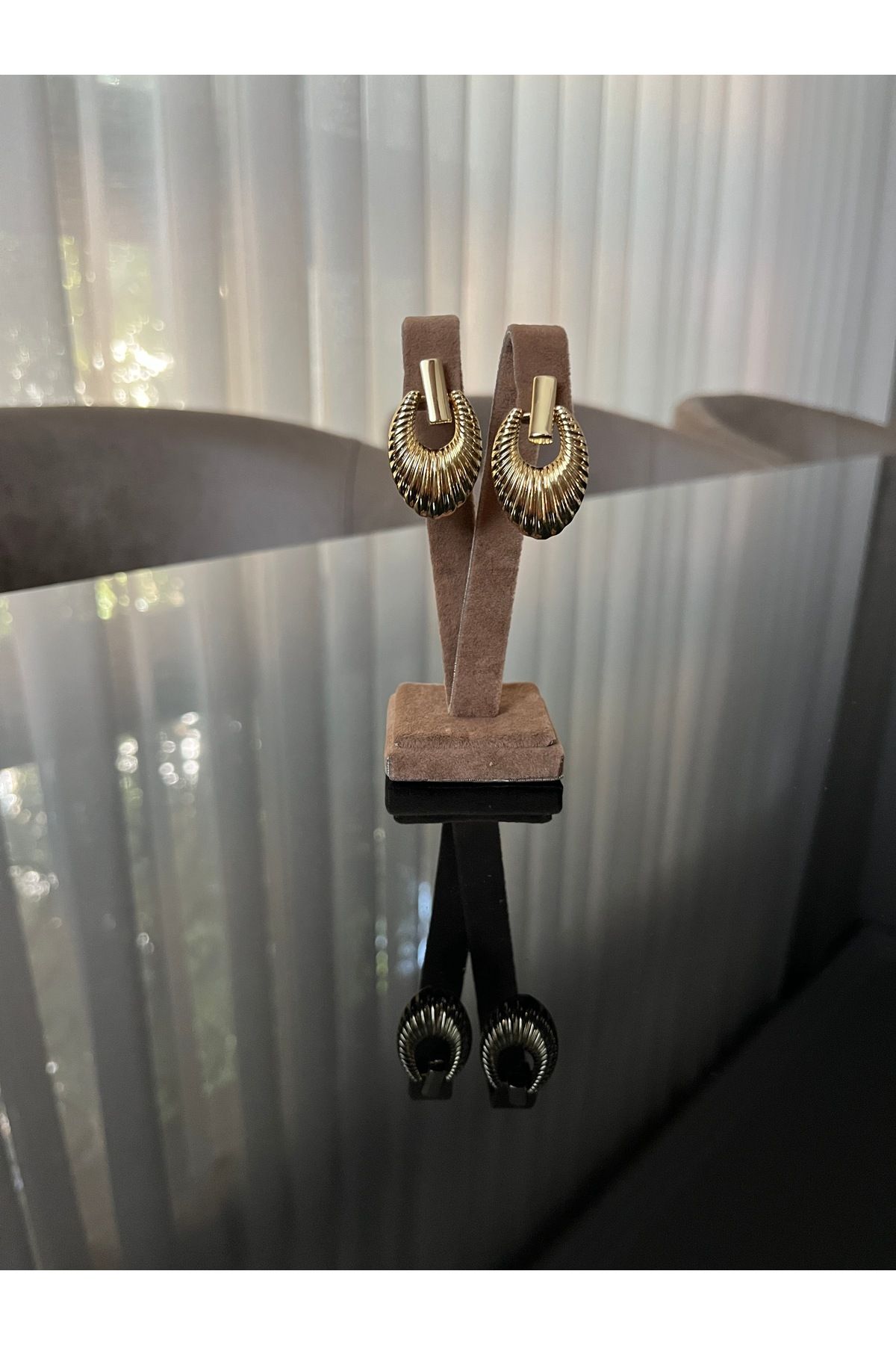CHI COLLECTION Sallantılı Gold Küpe