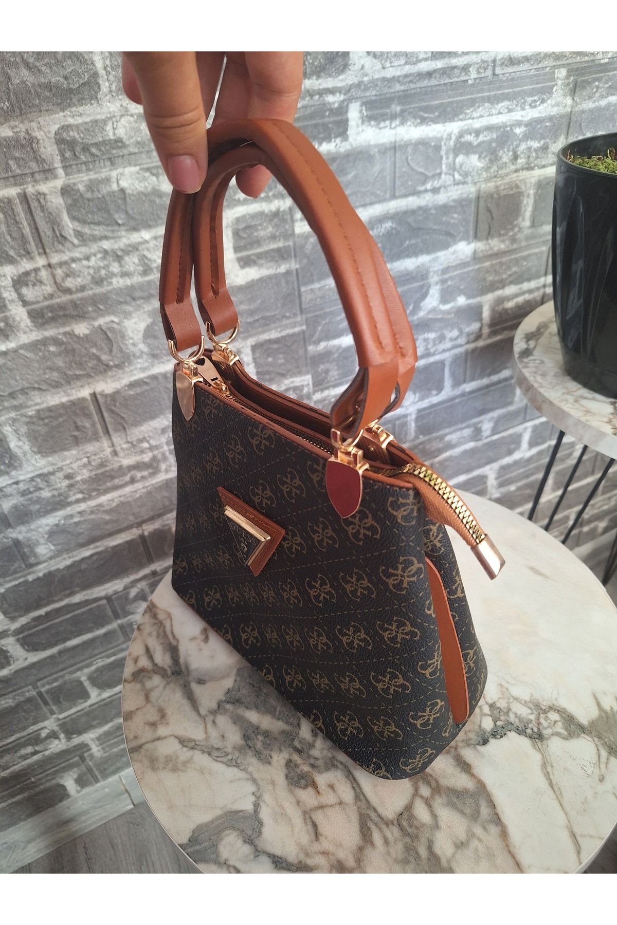 MODA Şık küçük kol çantası