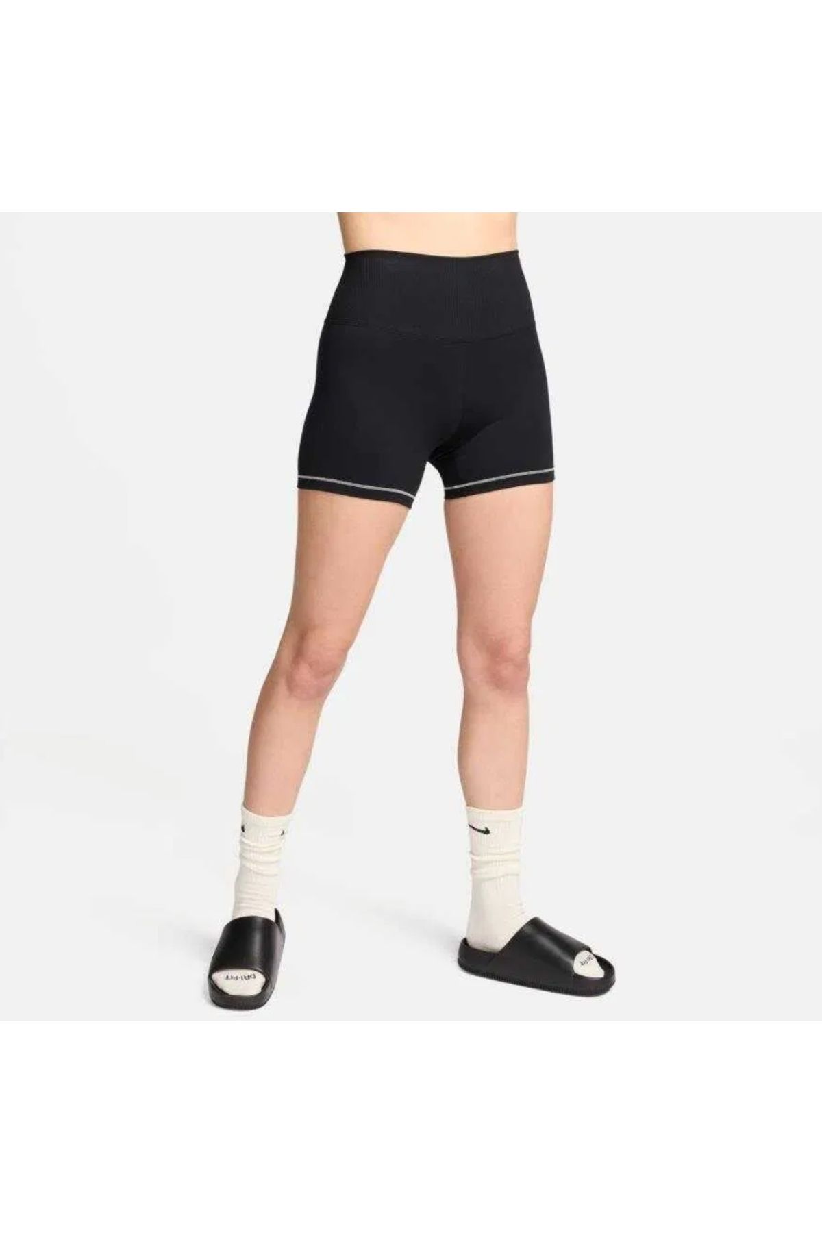 Nike Dri-FIT One Hr 5In Short Kadın Şort FN3311 ASLAN SPORT