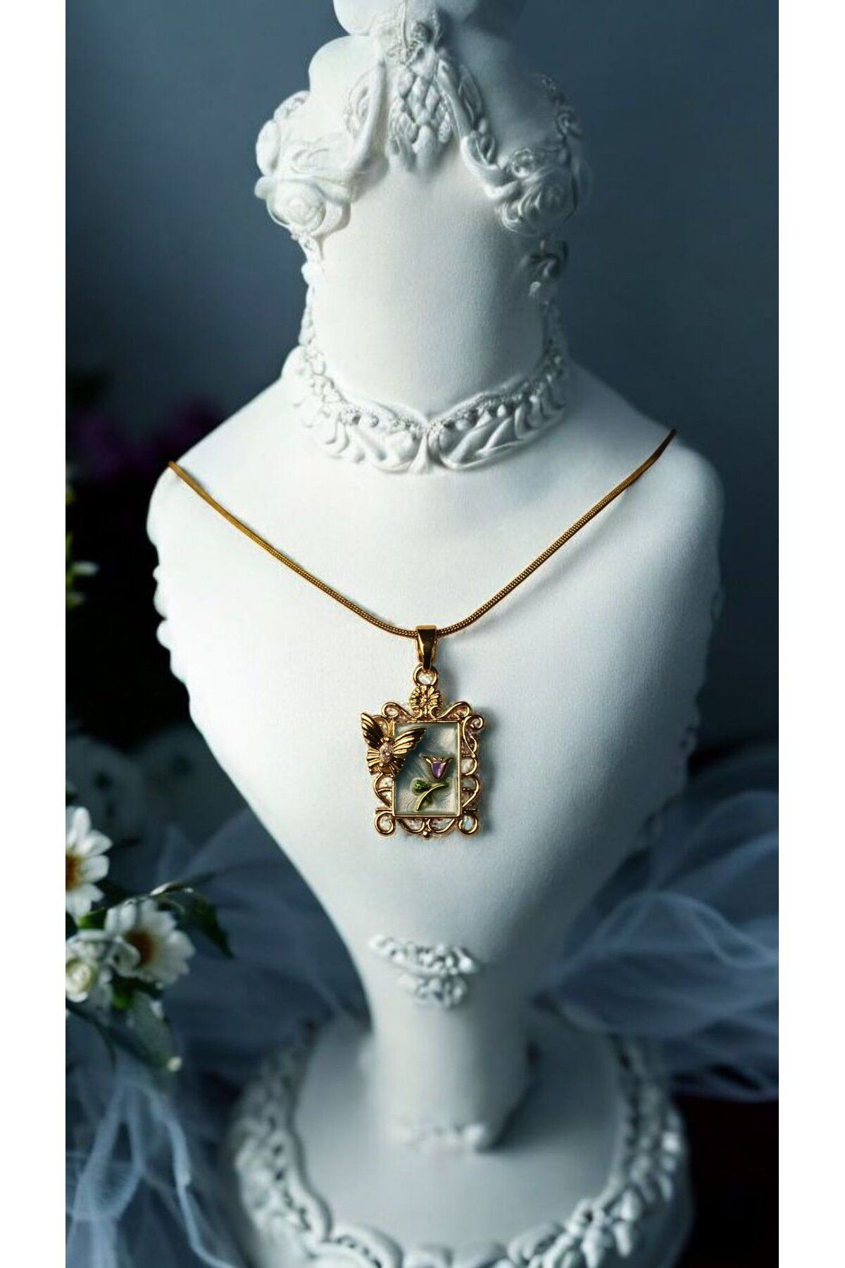 MIRADA JEWELRY Vintage Sanat Kolye Serisi: Portrait of Grace