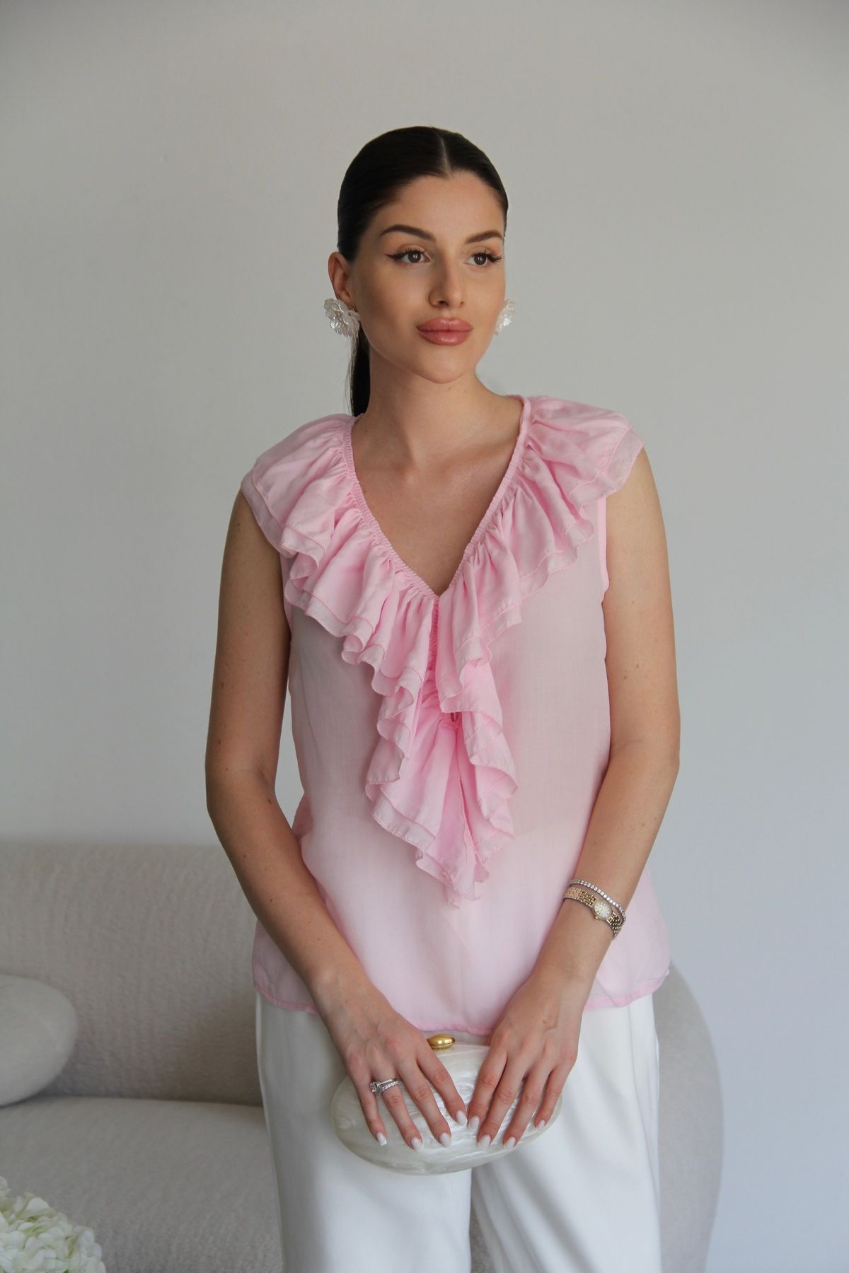 Julidress Bağlamalı Fırfırlı Kolsuz Bluz