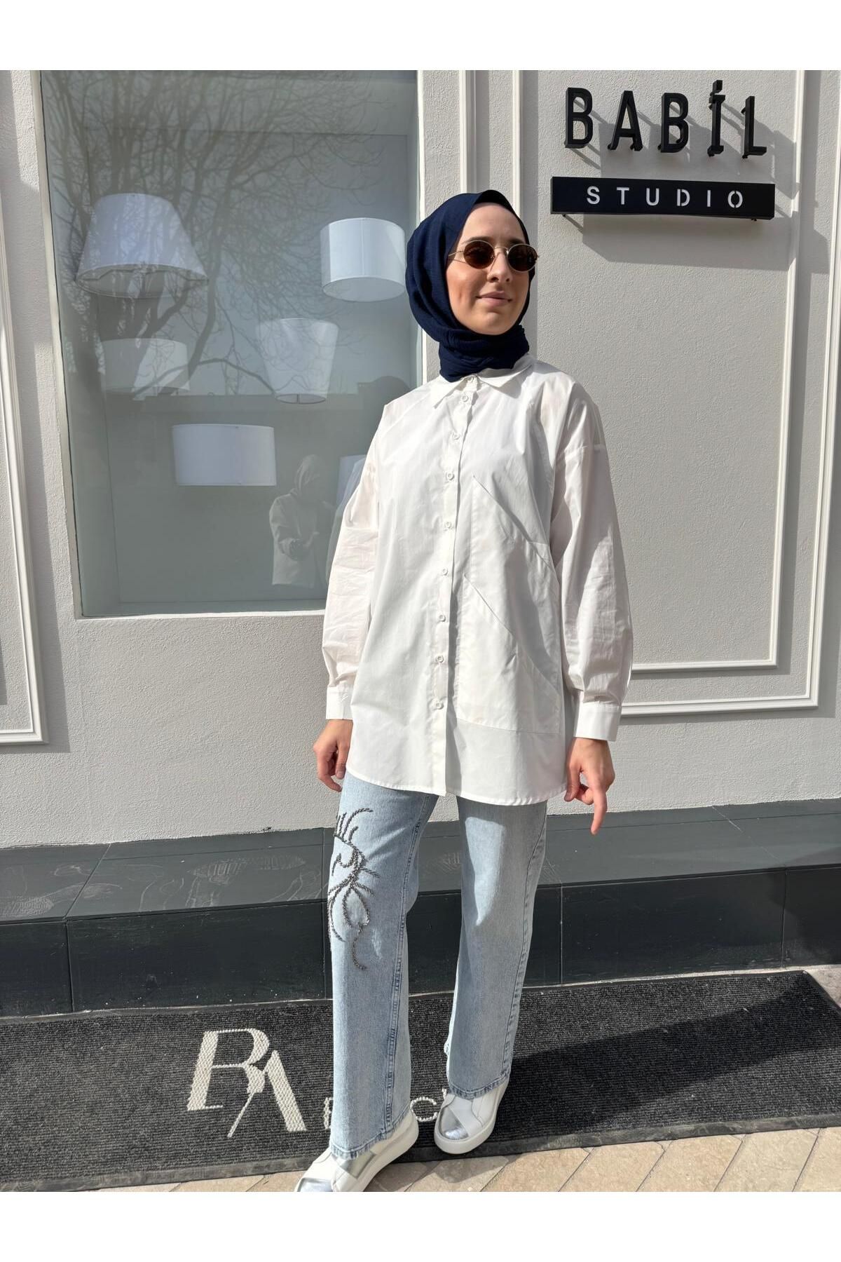 QOOQ STORE Geniş Cep Detaylı Kadın Gömlek Beyaz