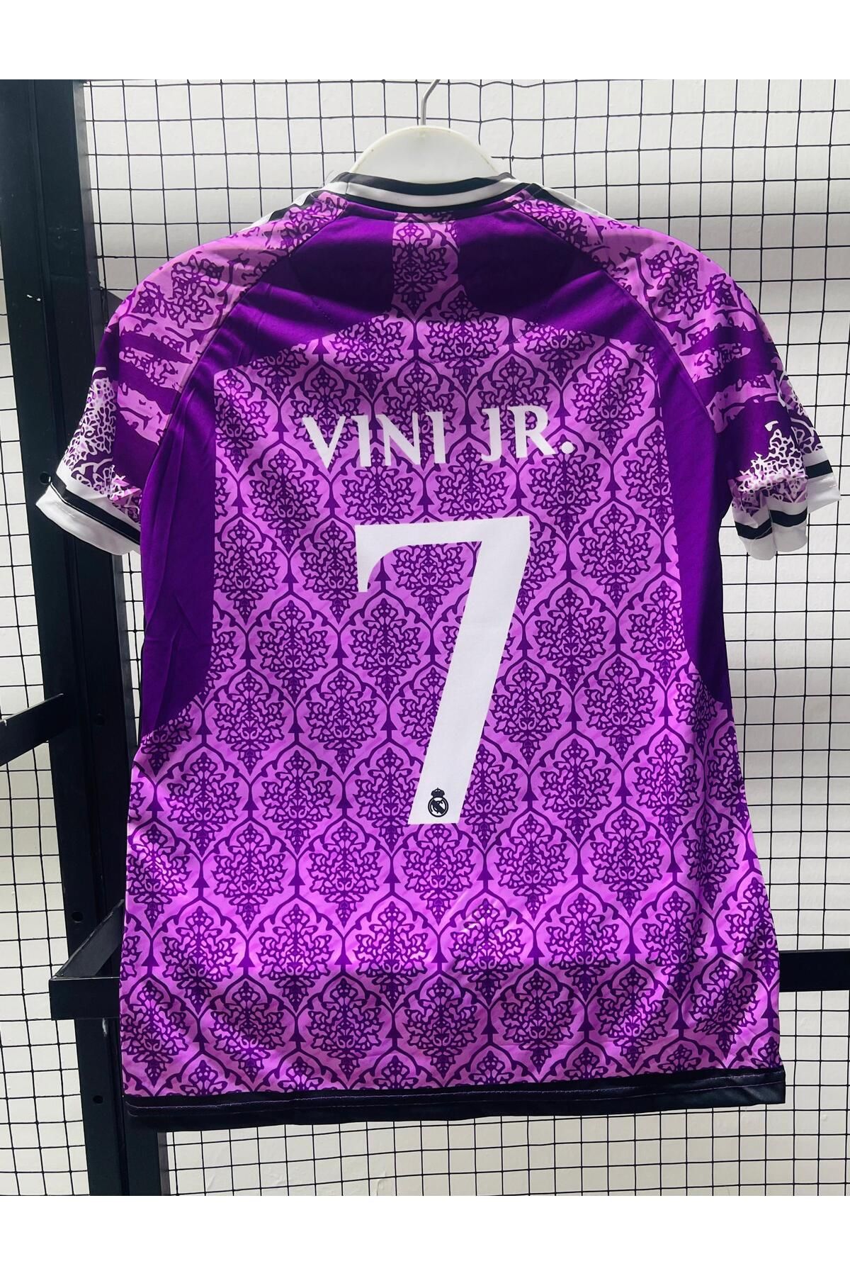 Lion Spor Vinicius JR. 2025 Özel Tasarımlı R'eal M'adrid Konsept Forması