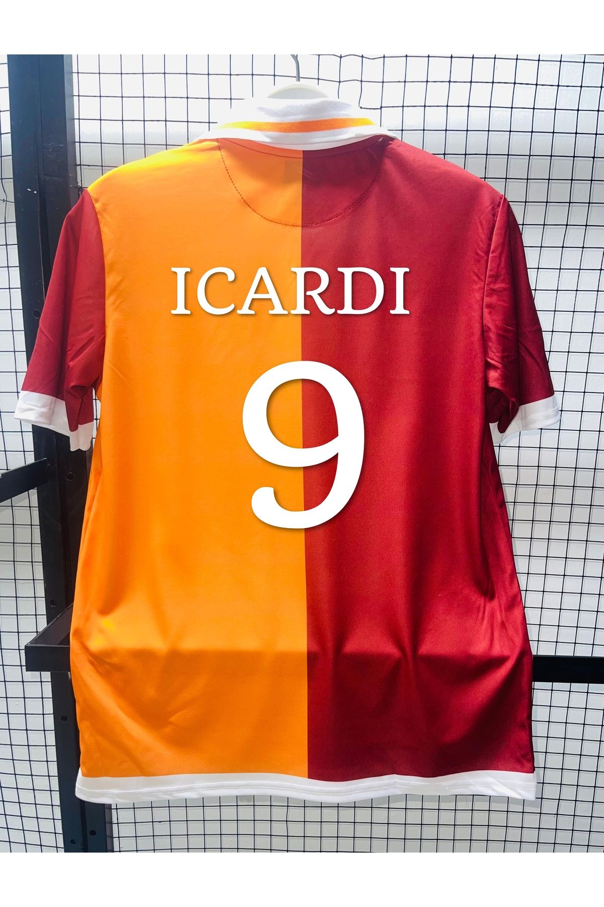 Lion Spor G'alata.S'aray Parçalı Sarı Kırmızı Aslan Temalı M'auro İ'cardi Yakalı Forma