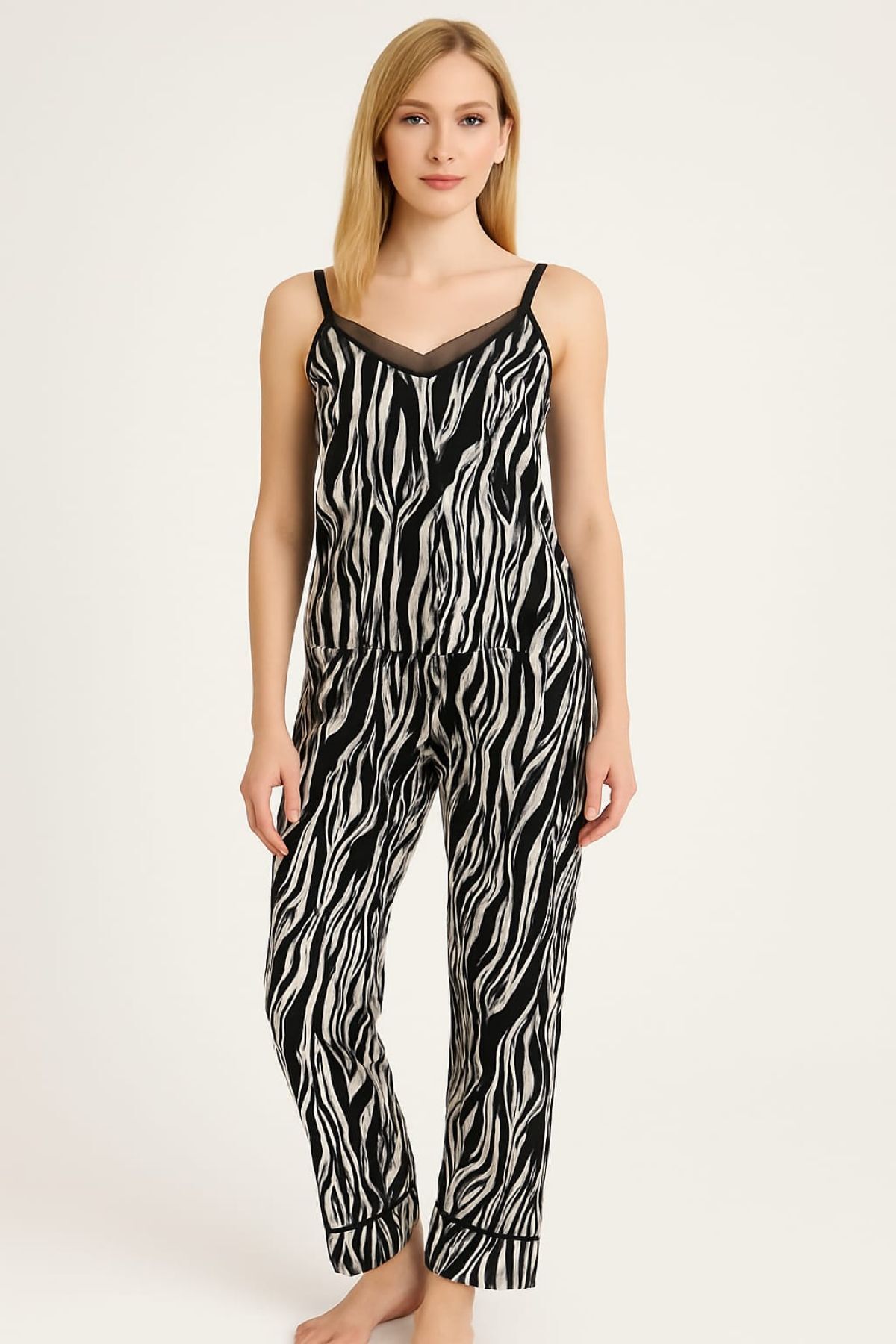 ELİTOL Kadın Siyah-Beyaz Zebra Desenli Askılı Pijama Takımı