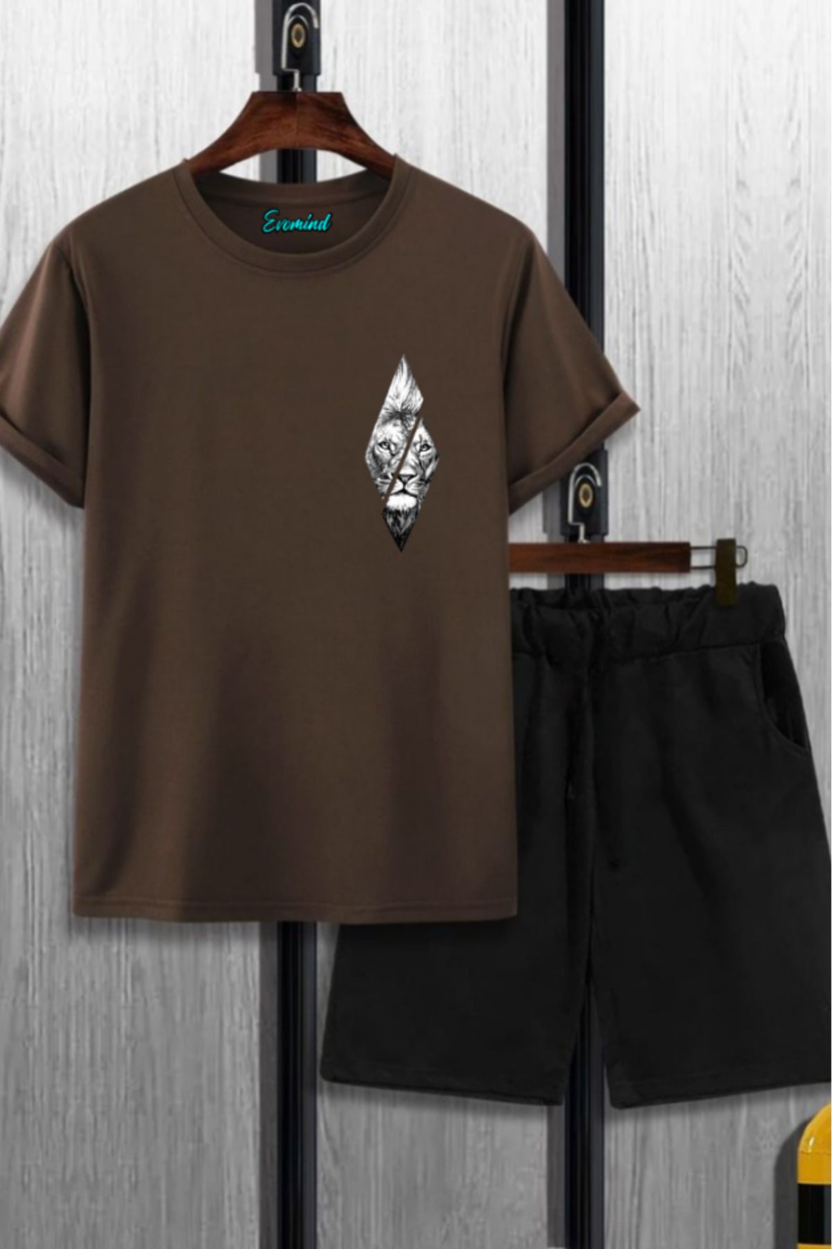 artı4 Aslan Baskılı Unisex Şort T-shirt Takım