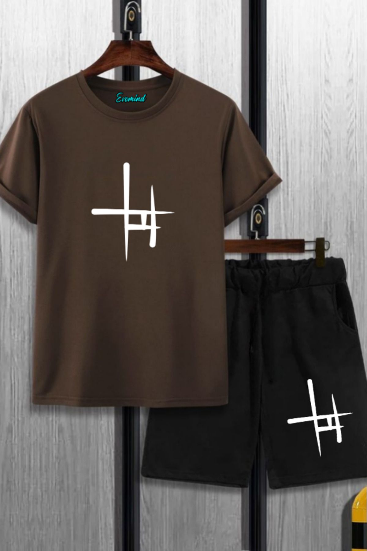 artı4 Artı Baskılı Unisex Şort T-shirt Takım
