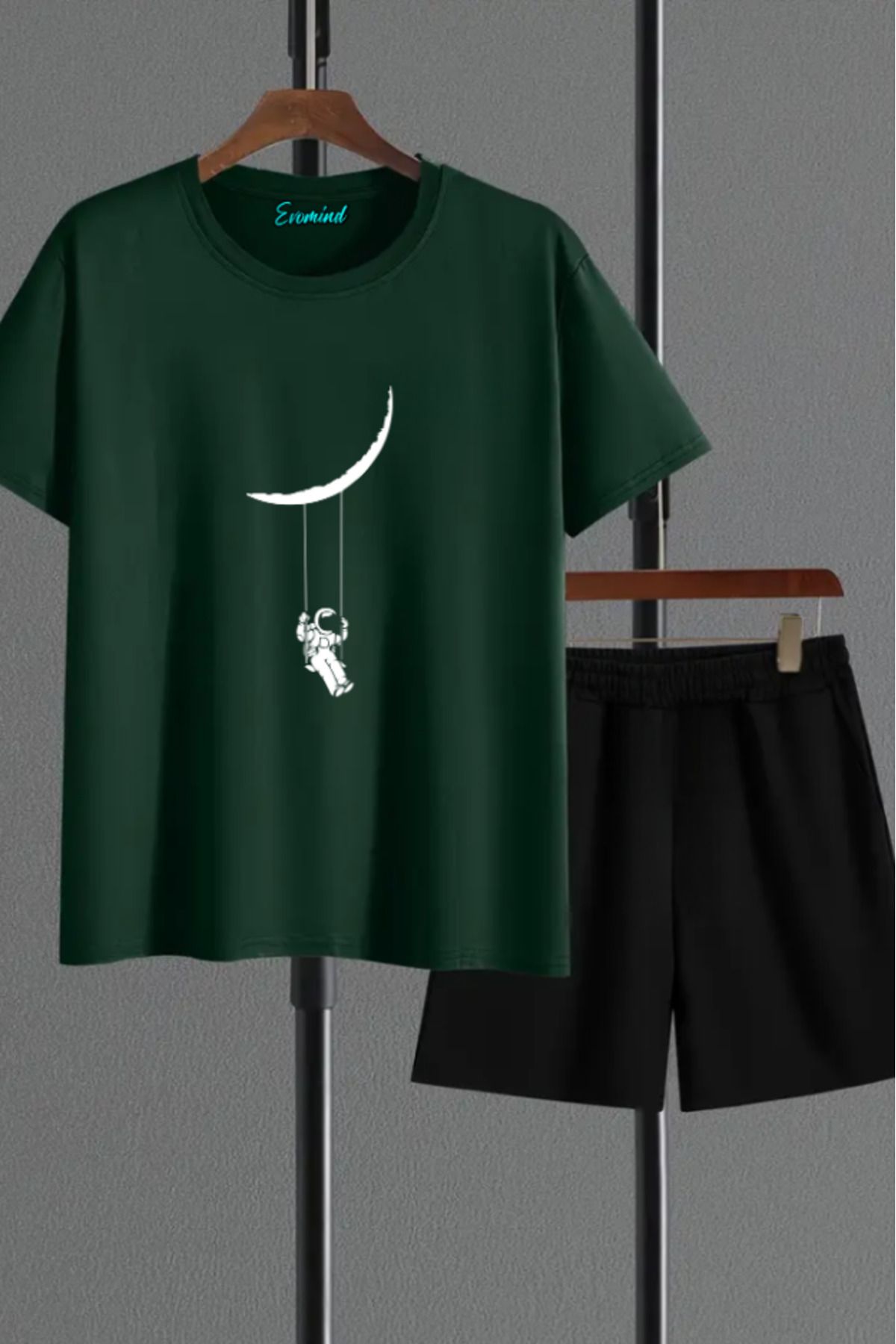 Evomind Sallanan Astronot Baskılı Unisex Şort T-shirt Takım
