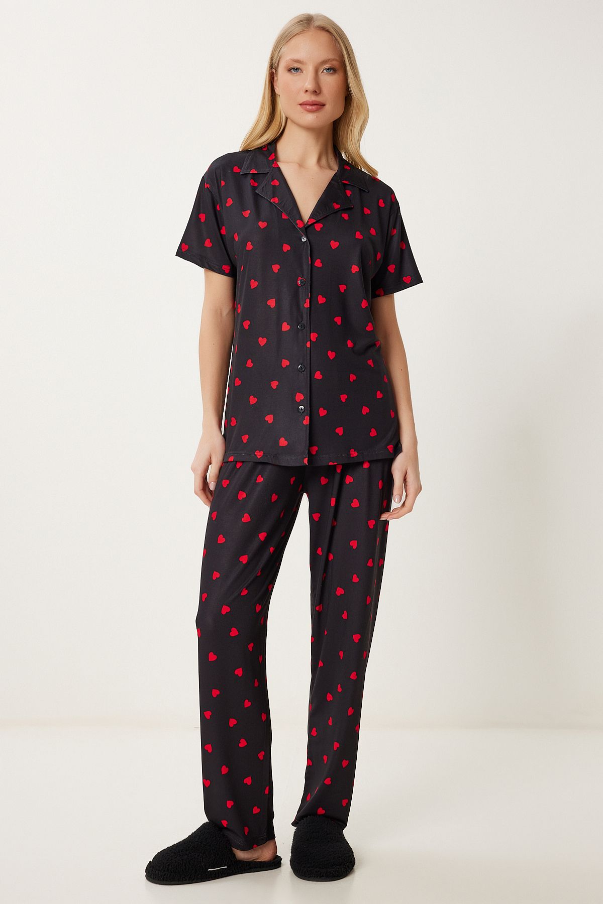Lovelyİstanbul Desenli Esnek Yumuşak Dokulu Pijama Takımı SİYAH KIRMIZI LFP0003