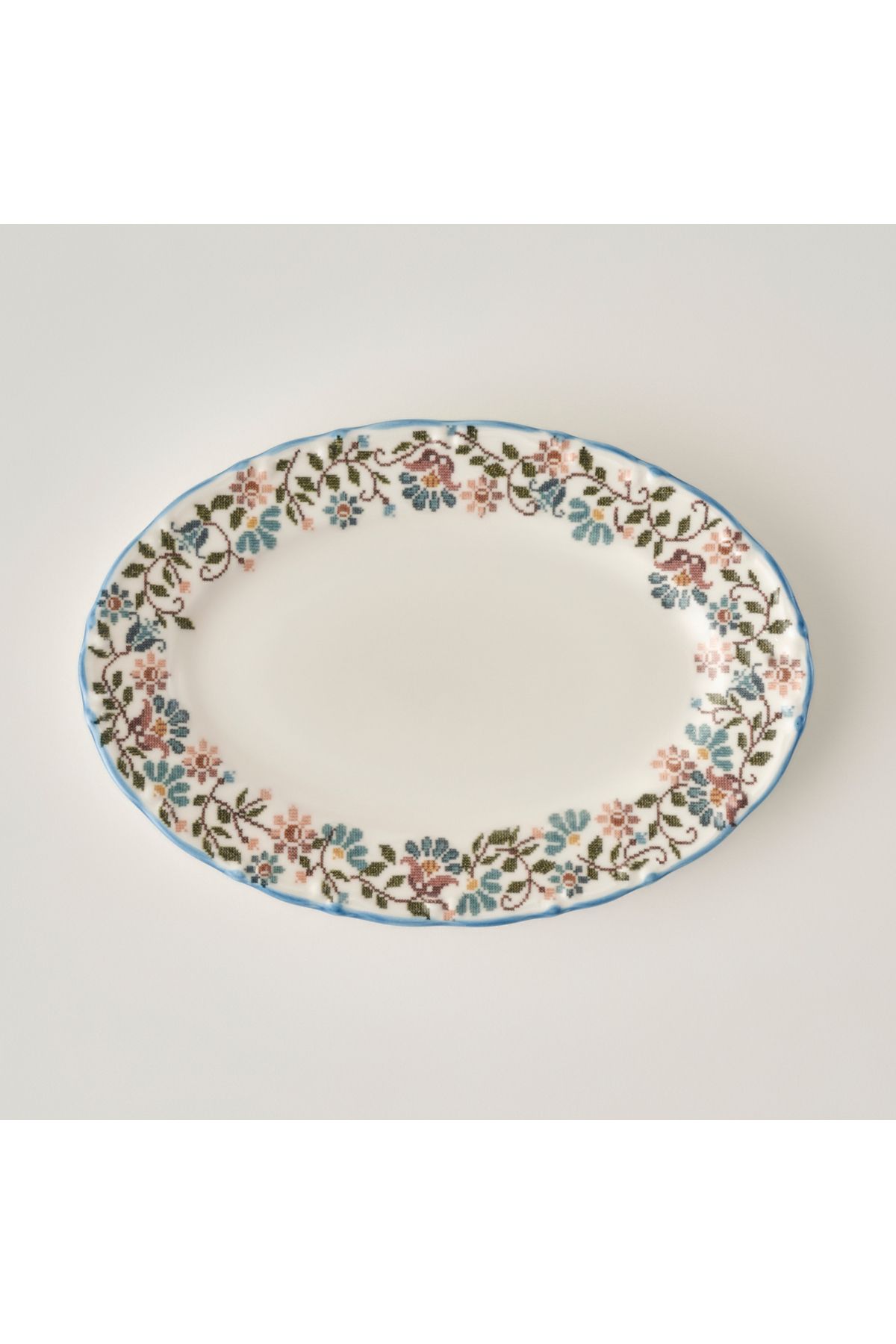 Bella Maison Vintage Porselen Bordürlü Kayık Tabak (25 cm)