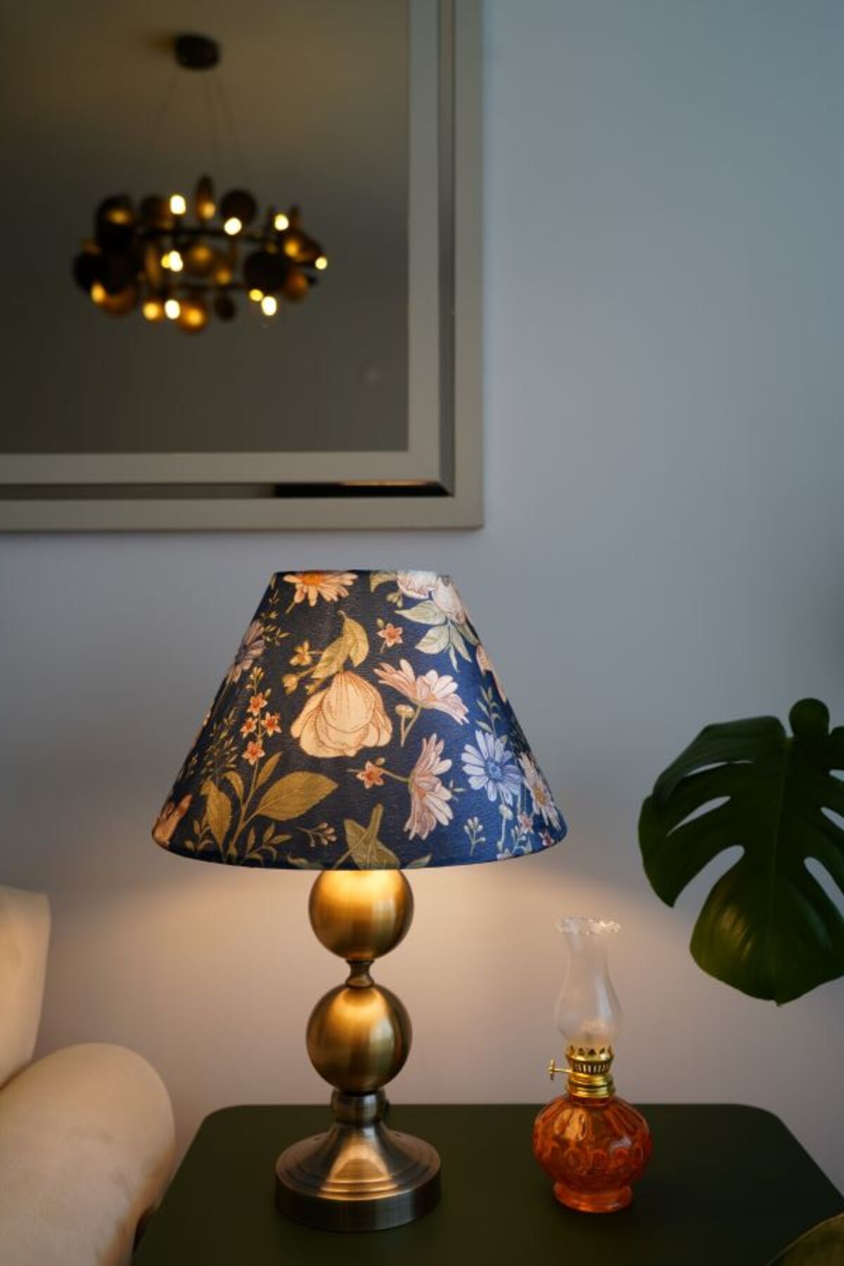 retro home design Eskitme Dejavu Ayaklı Lacivert Çiçek Kadife Kumaş Şapkalı Dekoratif Yatak Odası Salon Abajur