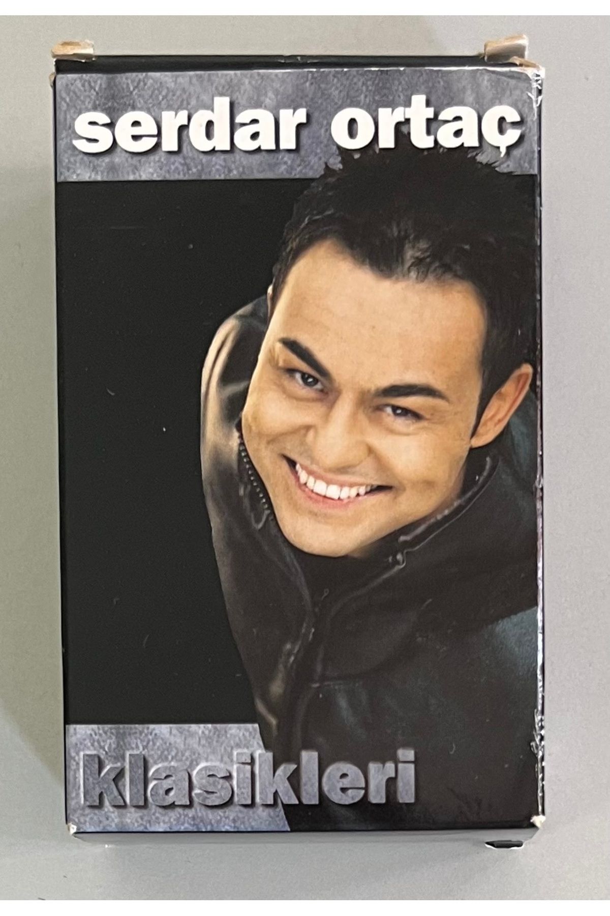 Plakevi İzmir Serdar Ortaç Klasikleri 3 Kasetli Kaset Seti (Orjnal Dönem Baskı Kaset)