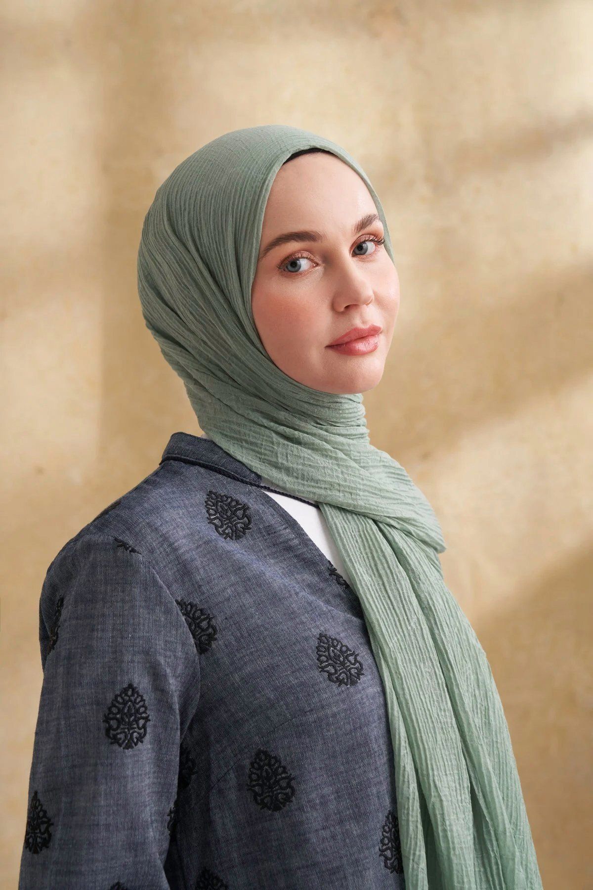 ARMANDA Müslin Yaprak Desen Şal 3351-173 Mint Yeşili