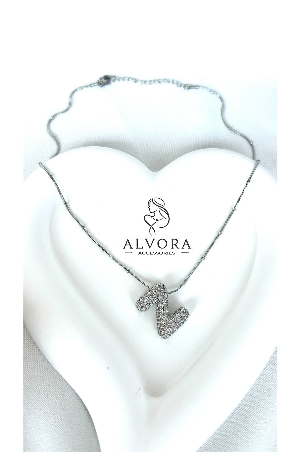 Alvora Accessories Z Harfi Paslanmaz Çelik Zirkon Taş Detaylı Harf Kolye