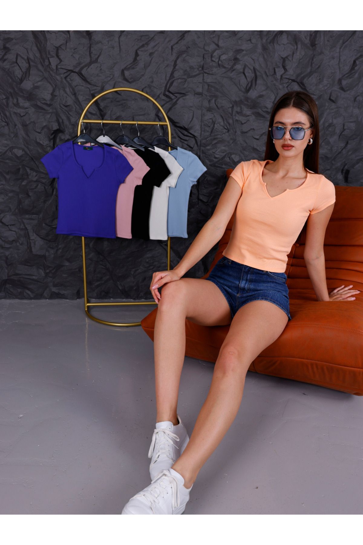 veira Yazlık V Yaka Fit Crop Tişört – %95 Pamuklu, Esnek ve Modern Tasarım