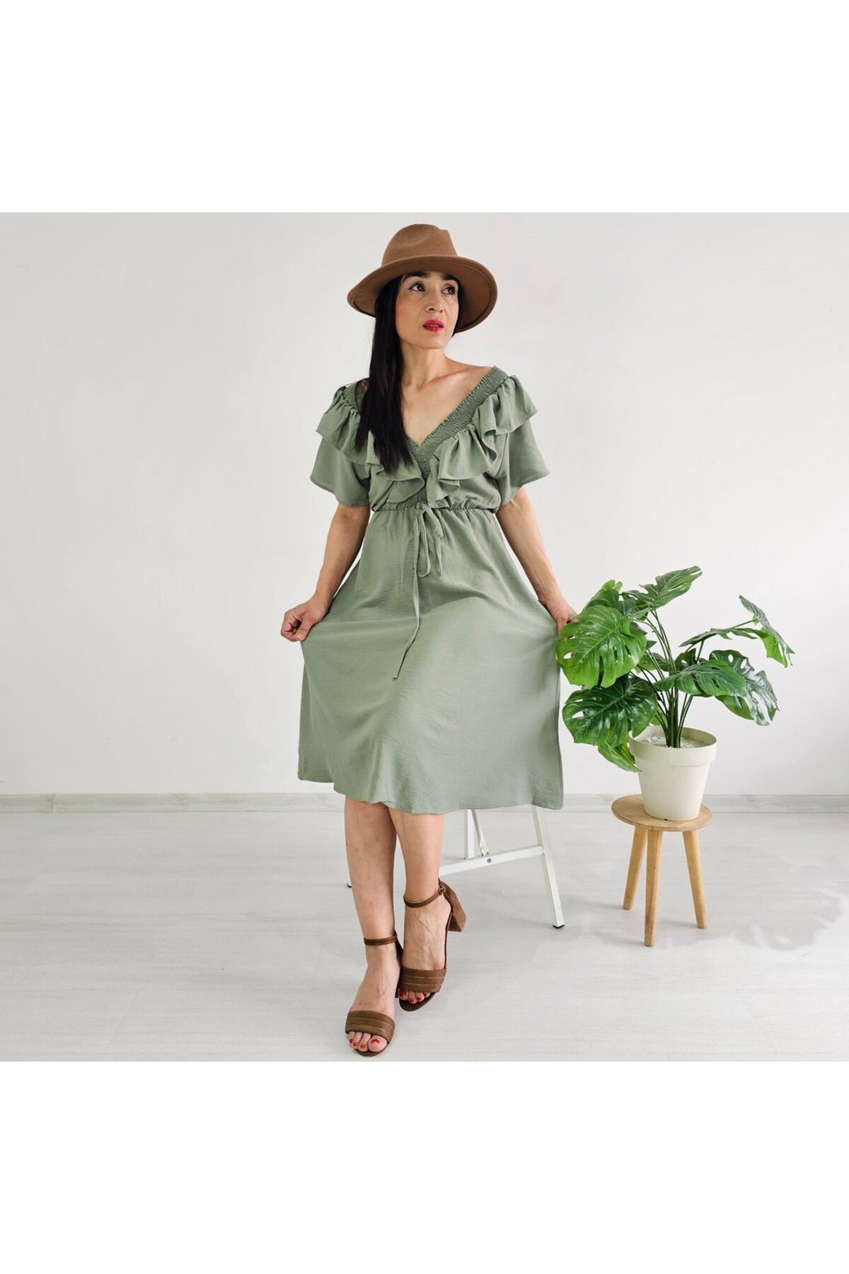 6 butik altı üstü butik Fırfır Detay Elbise